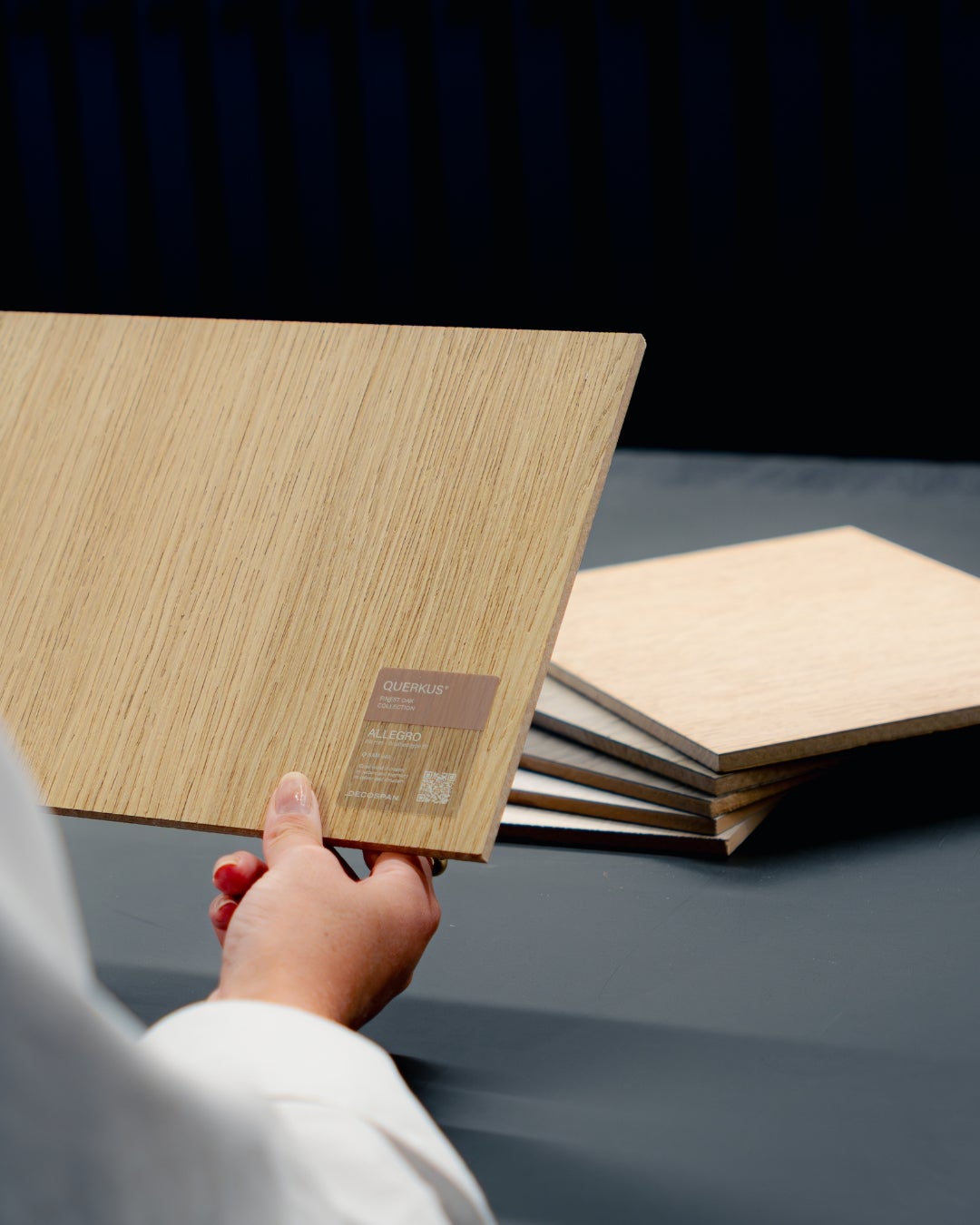 Querkus samples - wood veneer - showroom