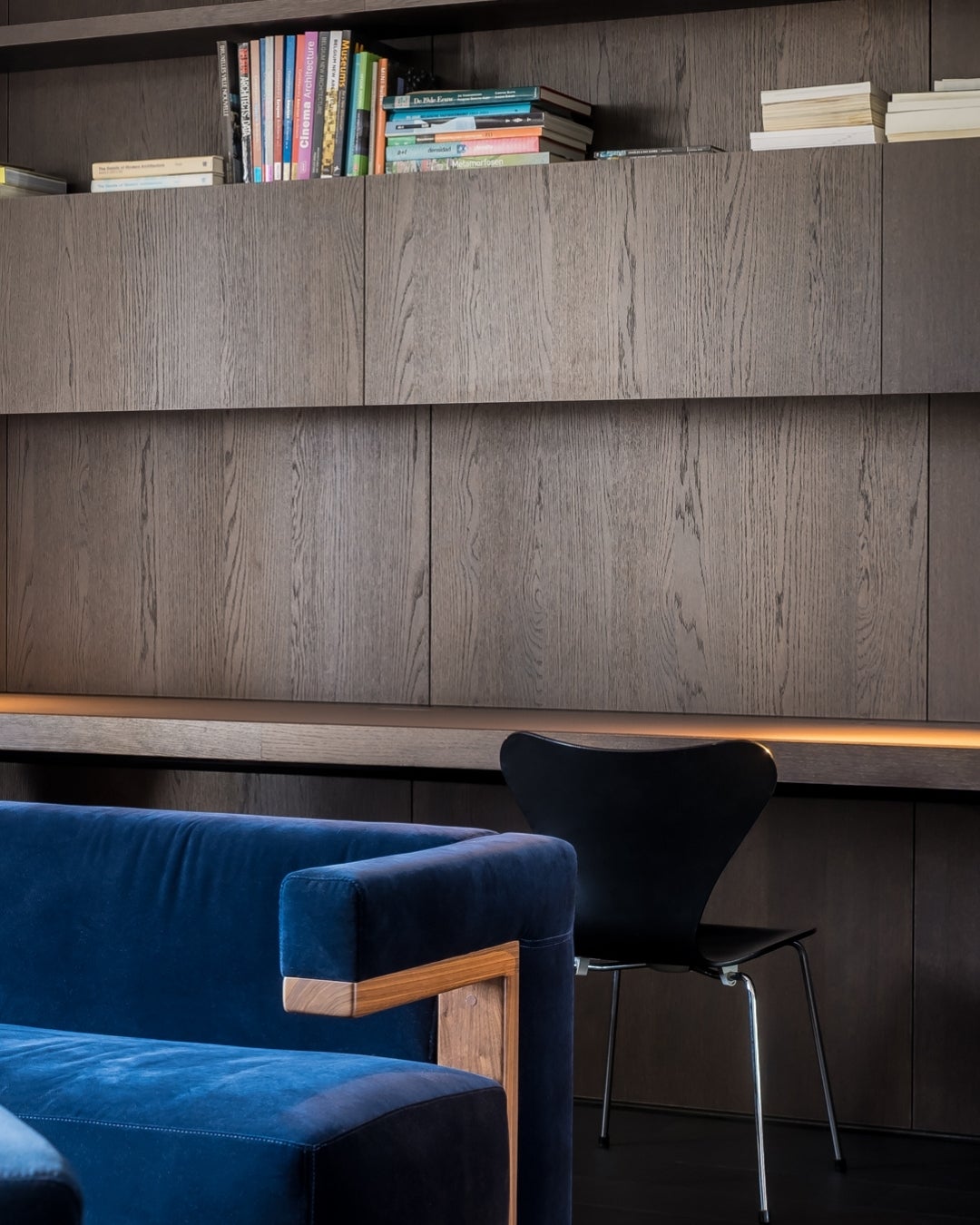 Interior project with Shinnoki prefinished wood panels - Burley Oak - residential