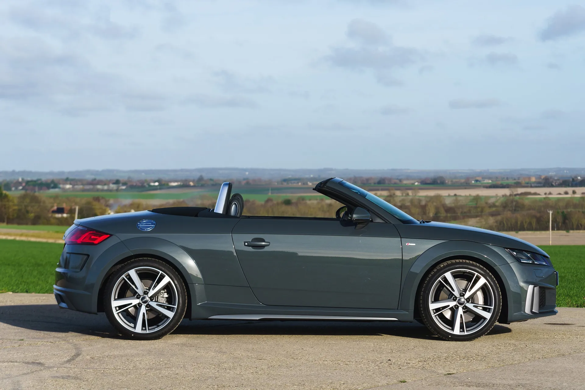 Audi TT Roadster (2015-2023) Review: Exterior Side