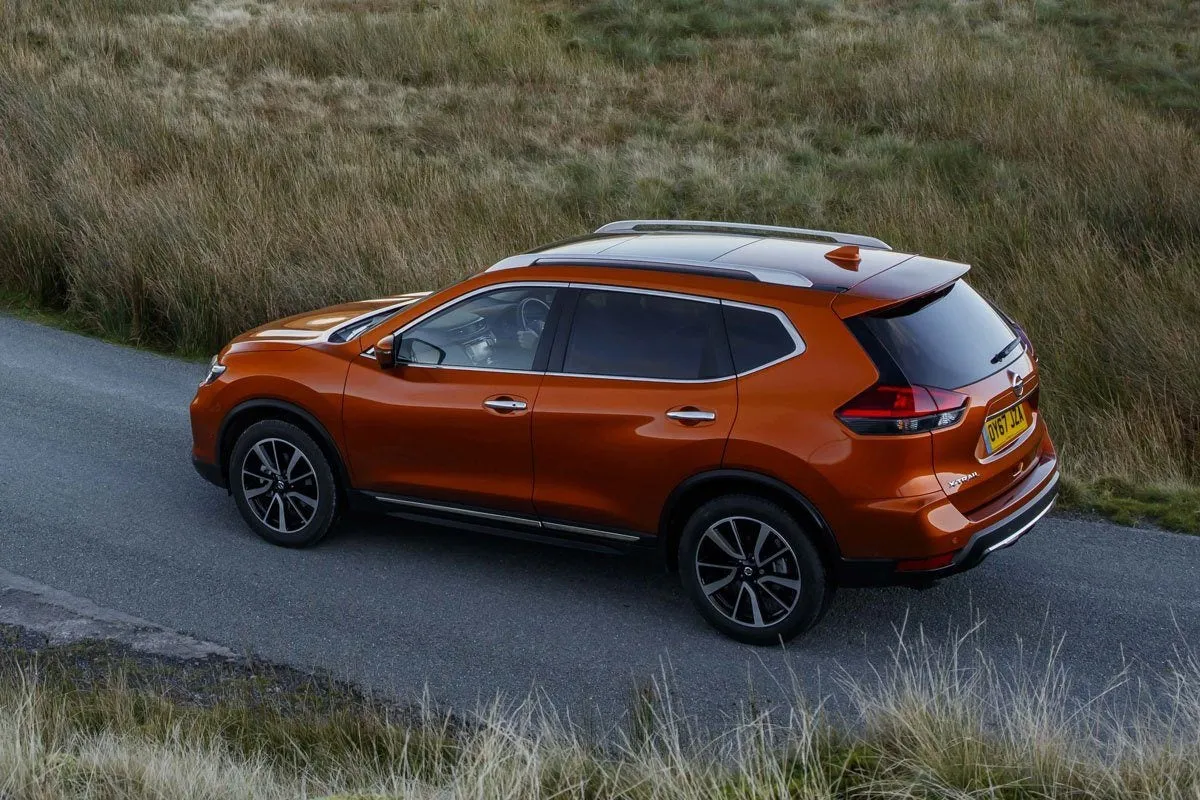 Nissan X-Trail (2013-2022) Review: exterior side photo of the Nissan X-Trail