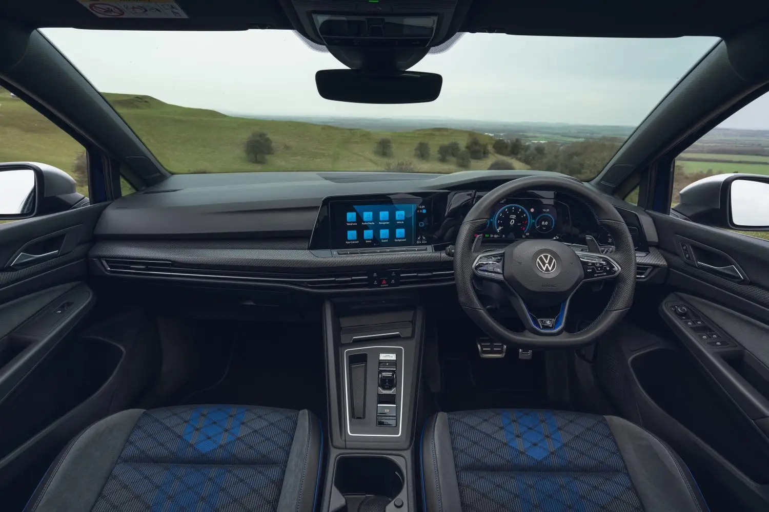 Volkswagen Golf R Review 2023: interior