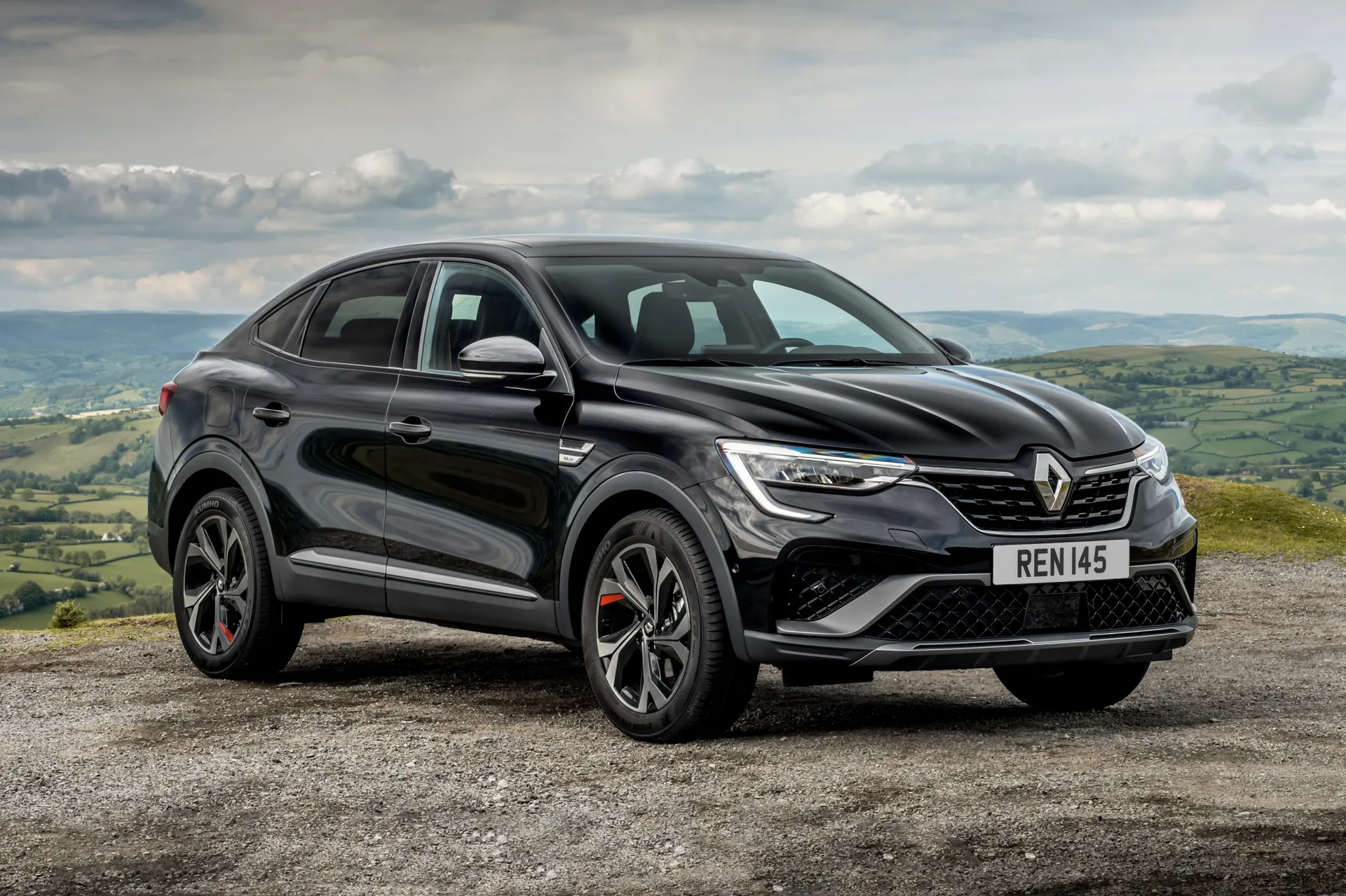 Renault Arkana Review: static exterior front