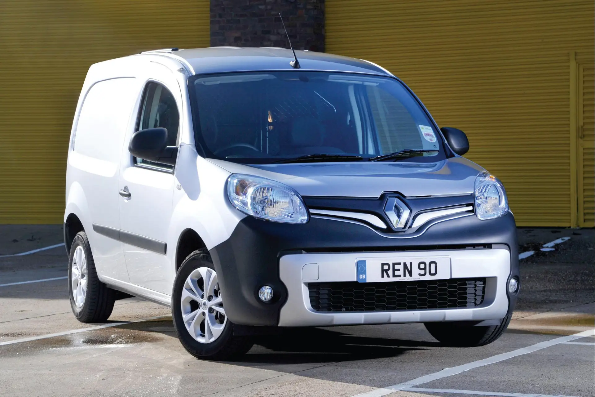Renault Kangoo Review 2023: front static