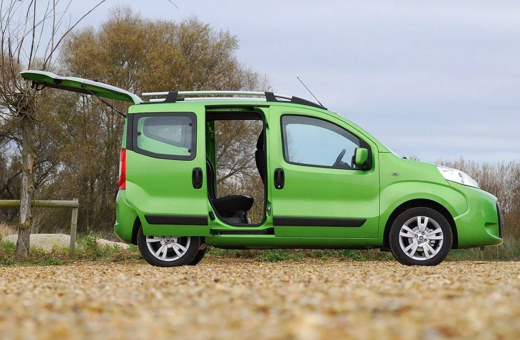 Fiat Qubo (2009-2019) Review Side