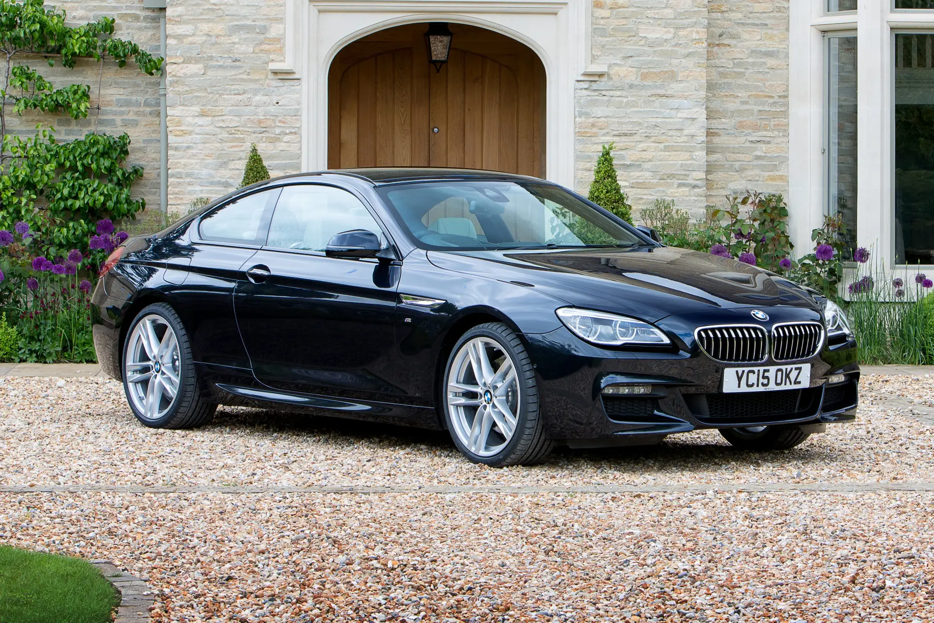 BMW 6 Series (2011-2018) Review: exterior front three quarter photo of the BMW 6 Series