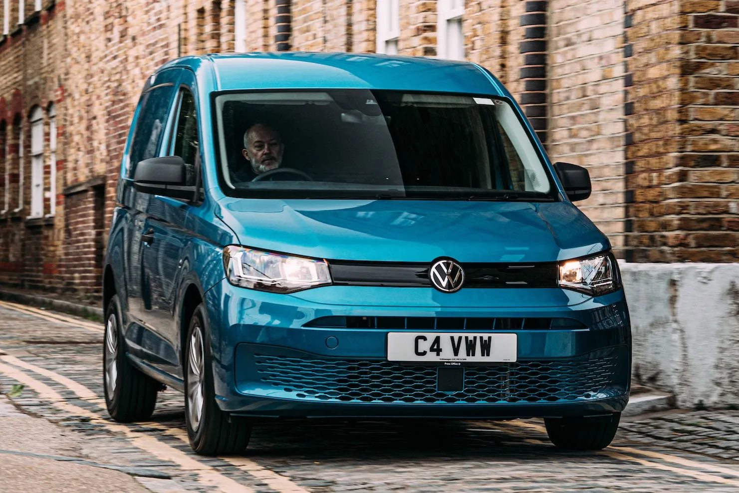 Volkswagen Caddy Cargo Review: exterior front