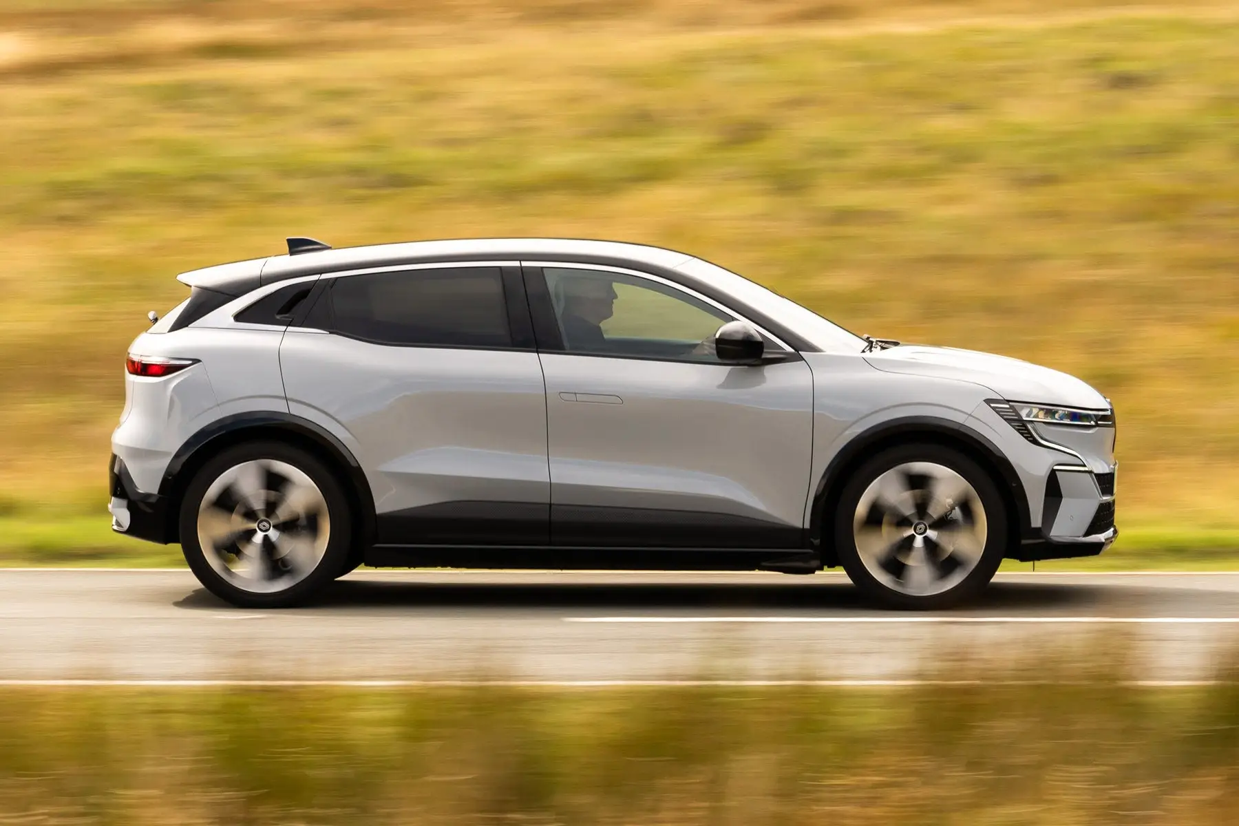 Renault Megane E-Tech Review 2023: side profile