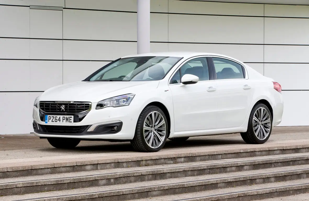 Peugeot 508 (2011-2018) Review: exterior front three quarter photo of the Peugeot 508