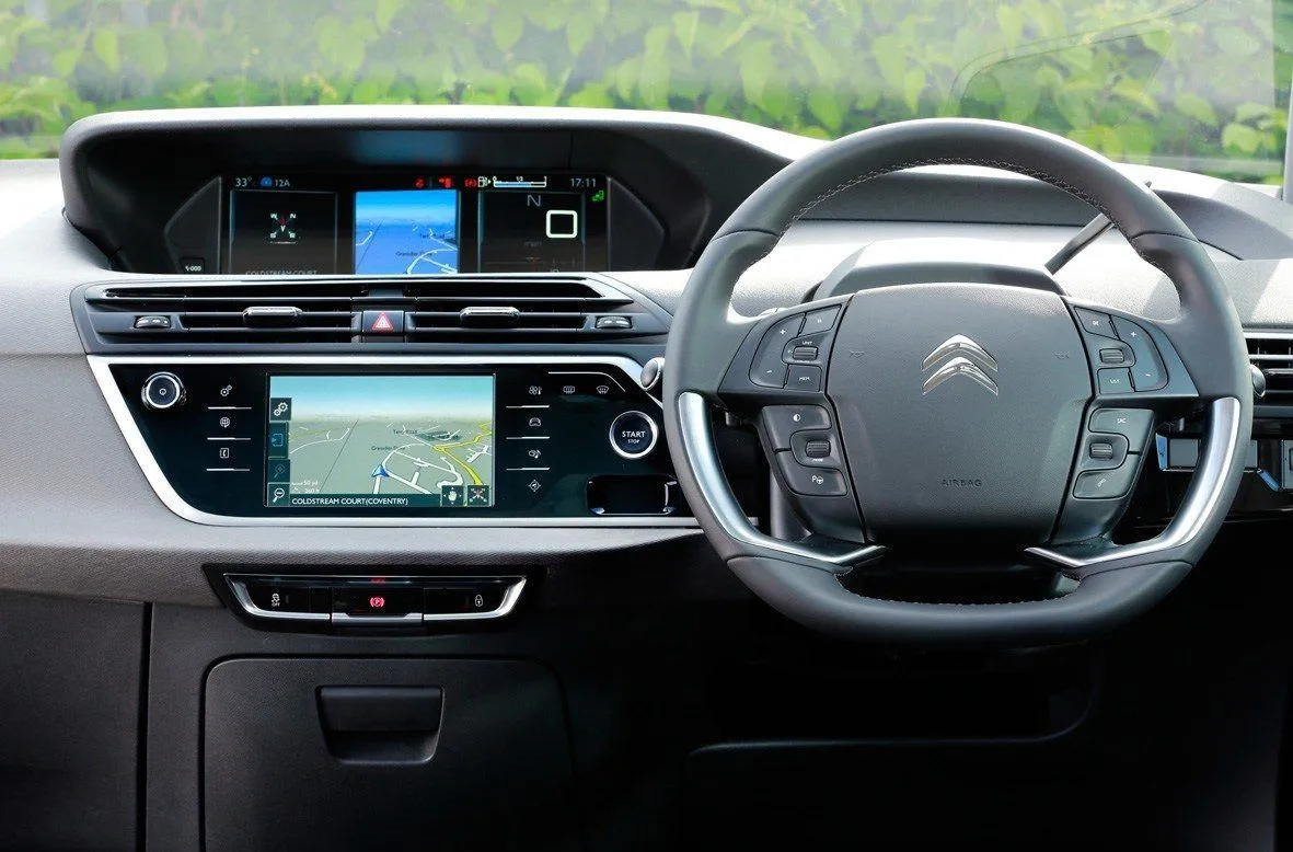 Citroen C4 Picasso (2013-2018) Review: interior close up photo of the Citroen C4 Picasso dashboard