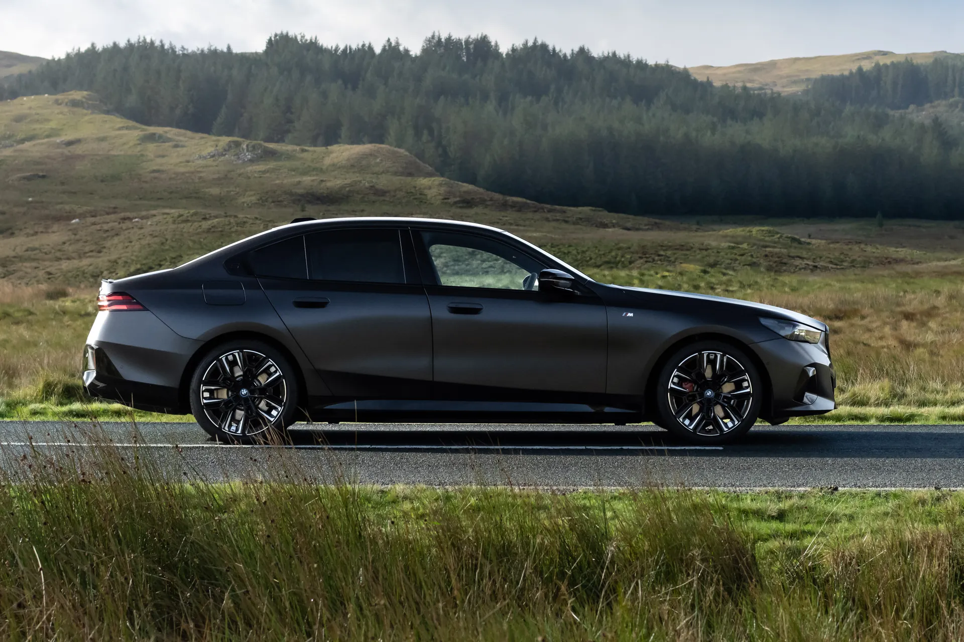 BMW i5 Review 2024: Static