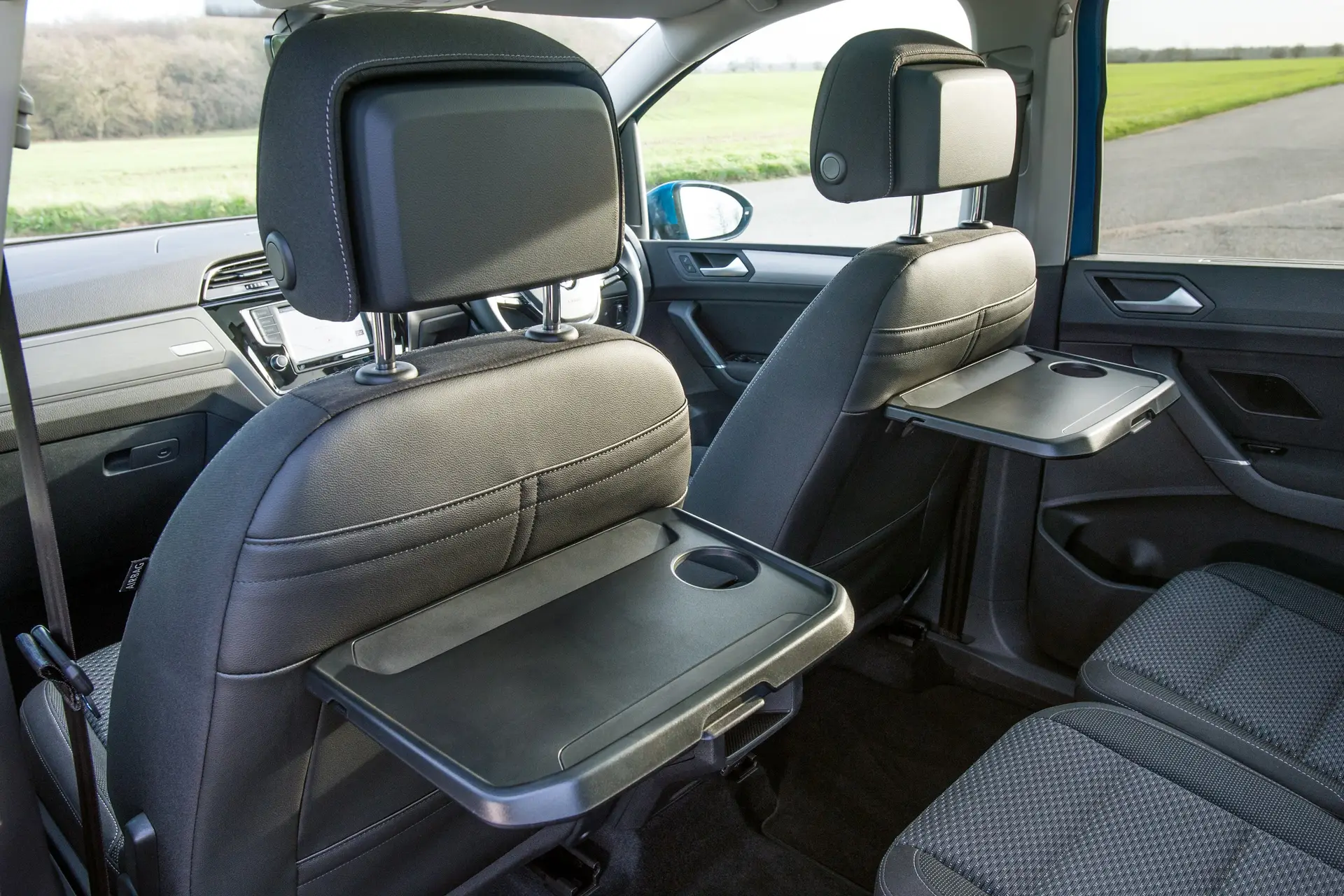 Volkswagen Touran Review 2023: rear seat tables