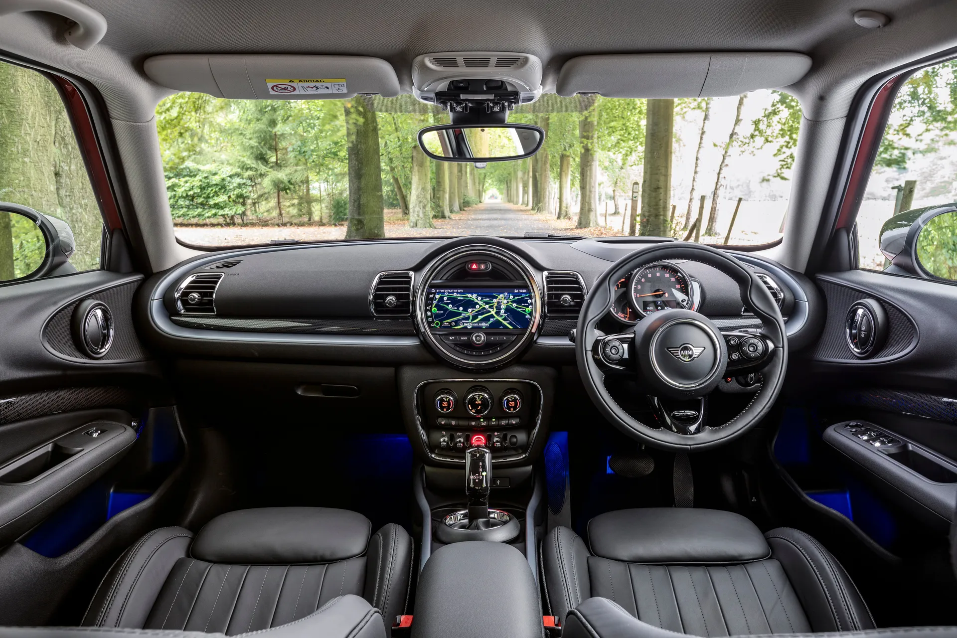 MINI Clubman (2016-2024) Review front interior