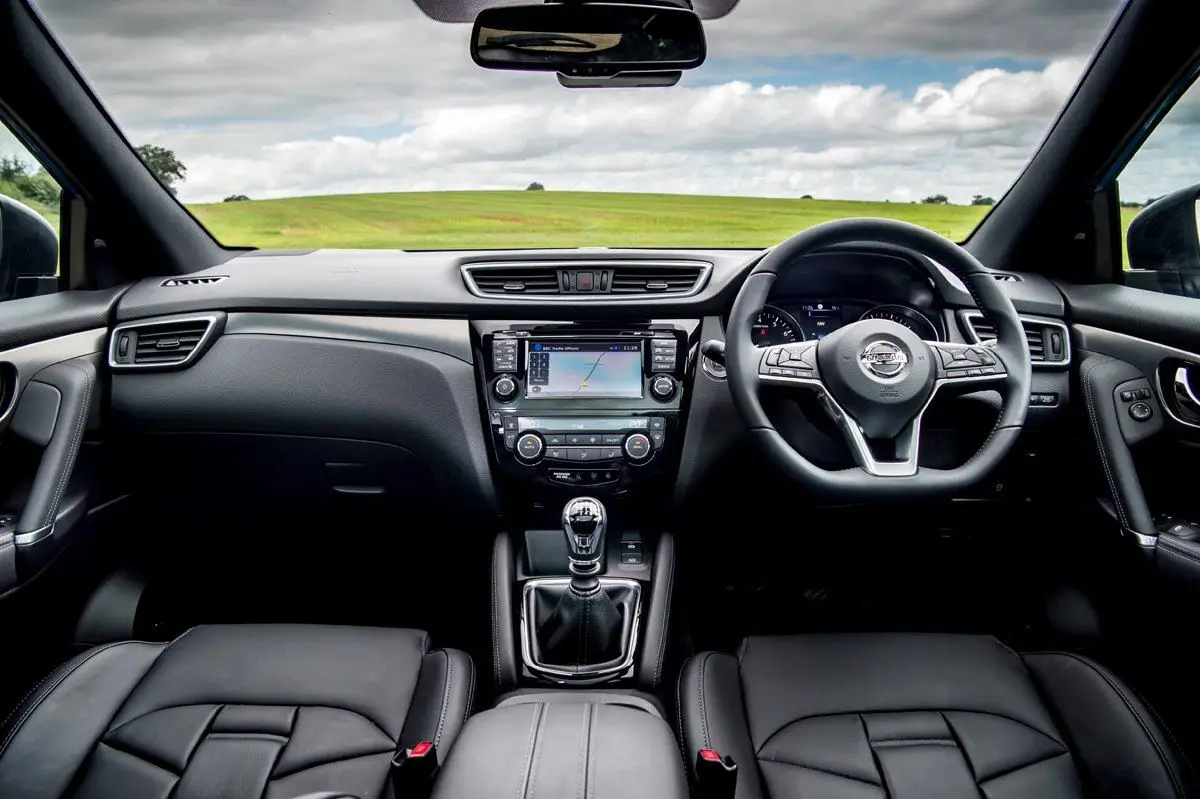 Used Nissan Qashqai (2013-2021) Review: interior close up photo of the Nissan Qashqai dashboard