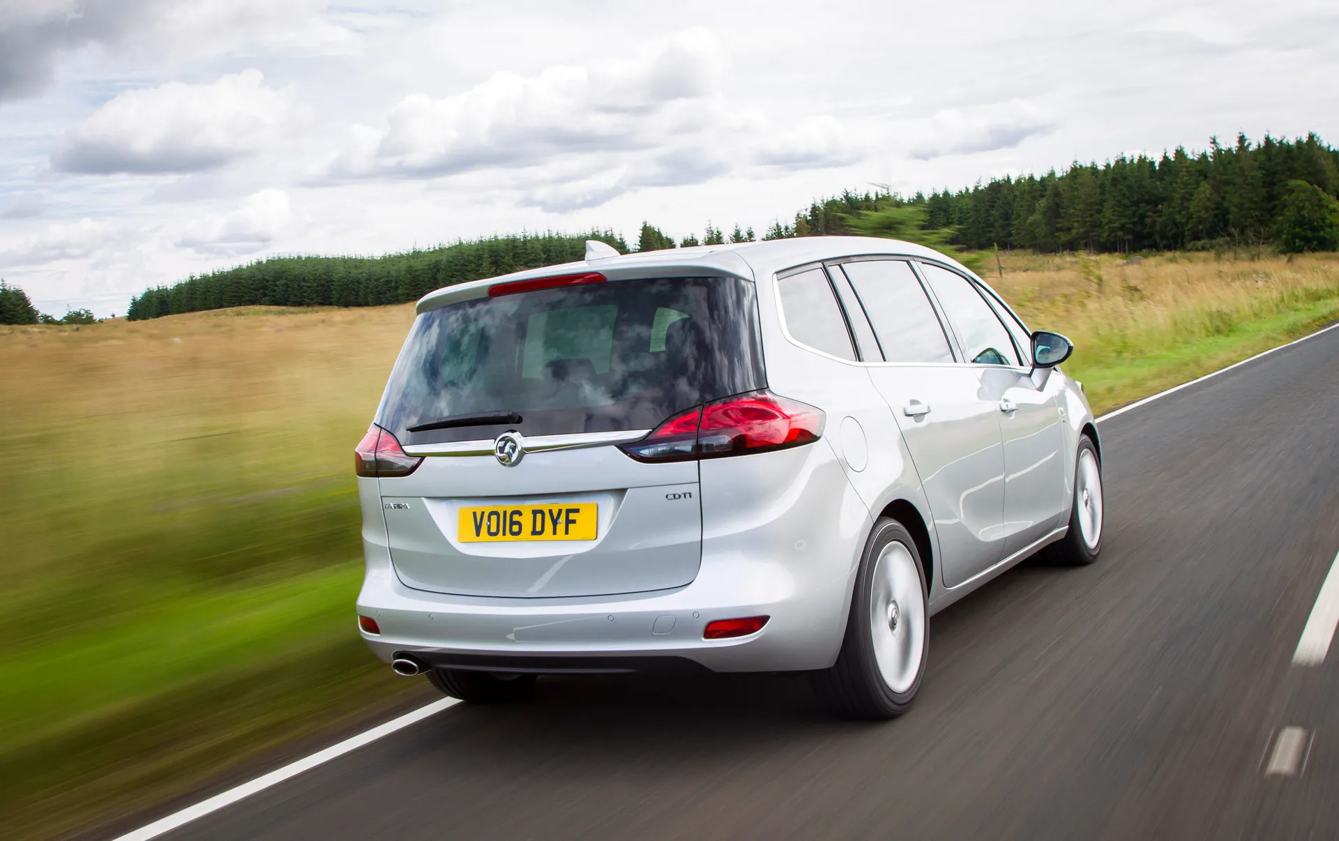 Vauxhall Zafira Tourer (2012-2018) Review Rear Side View