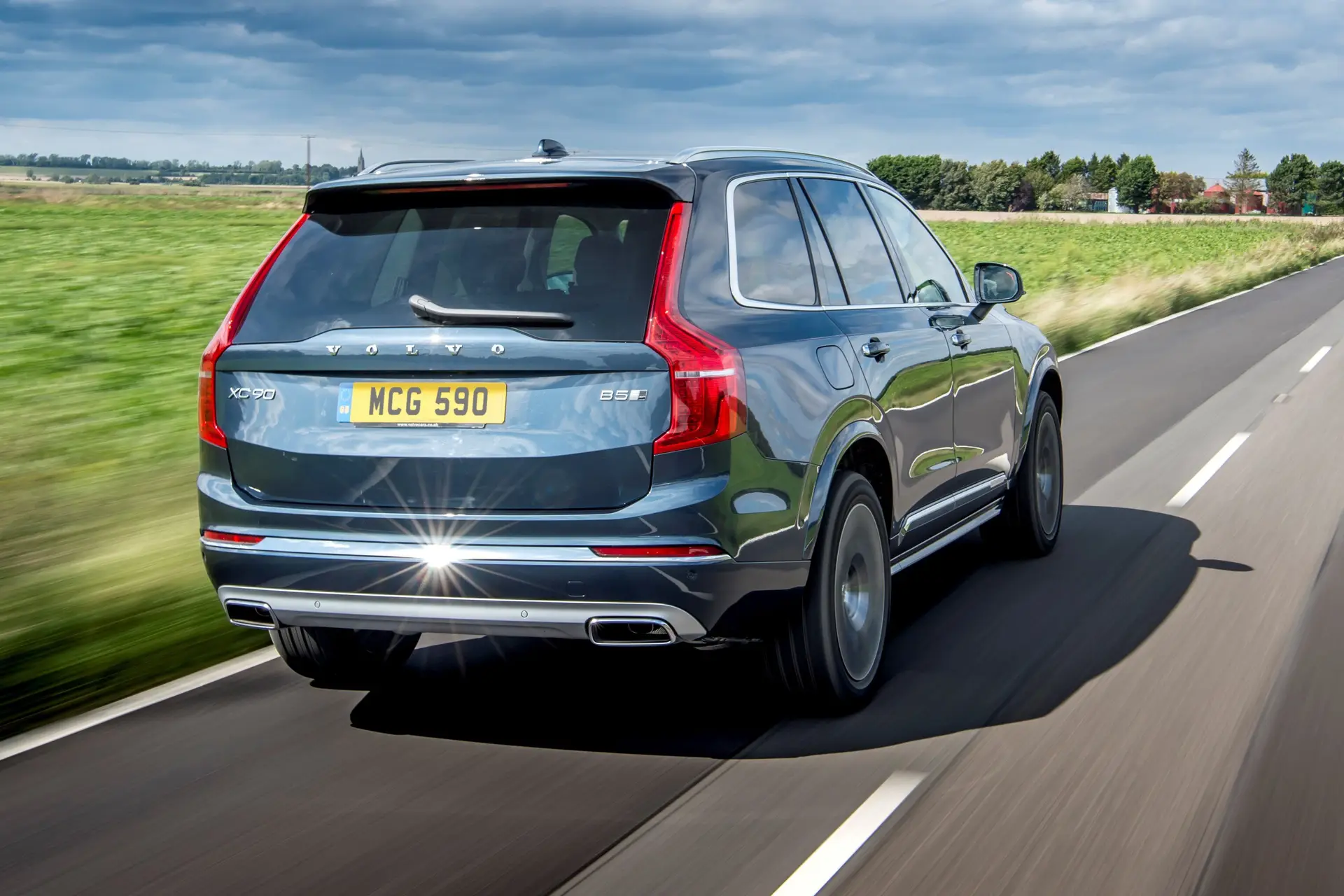 Volvo XC90 Review 2023: rear dynamic