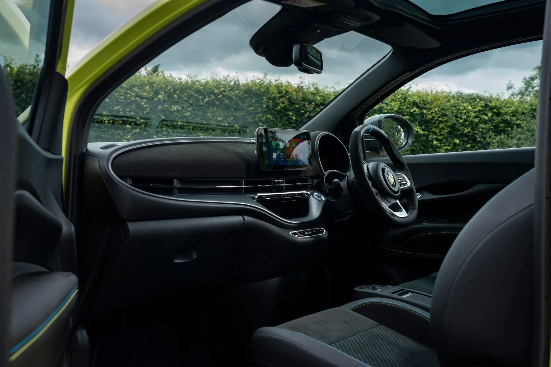 Abarth 500e Review 2023: front seats