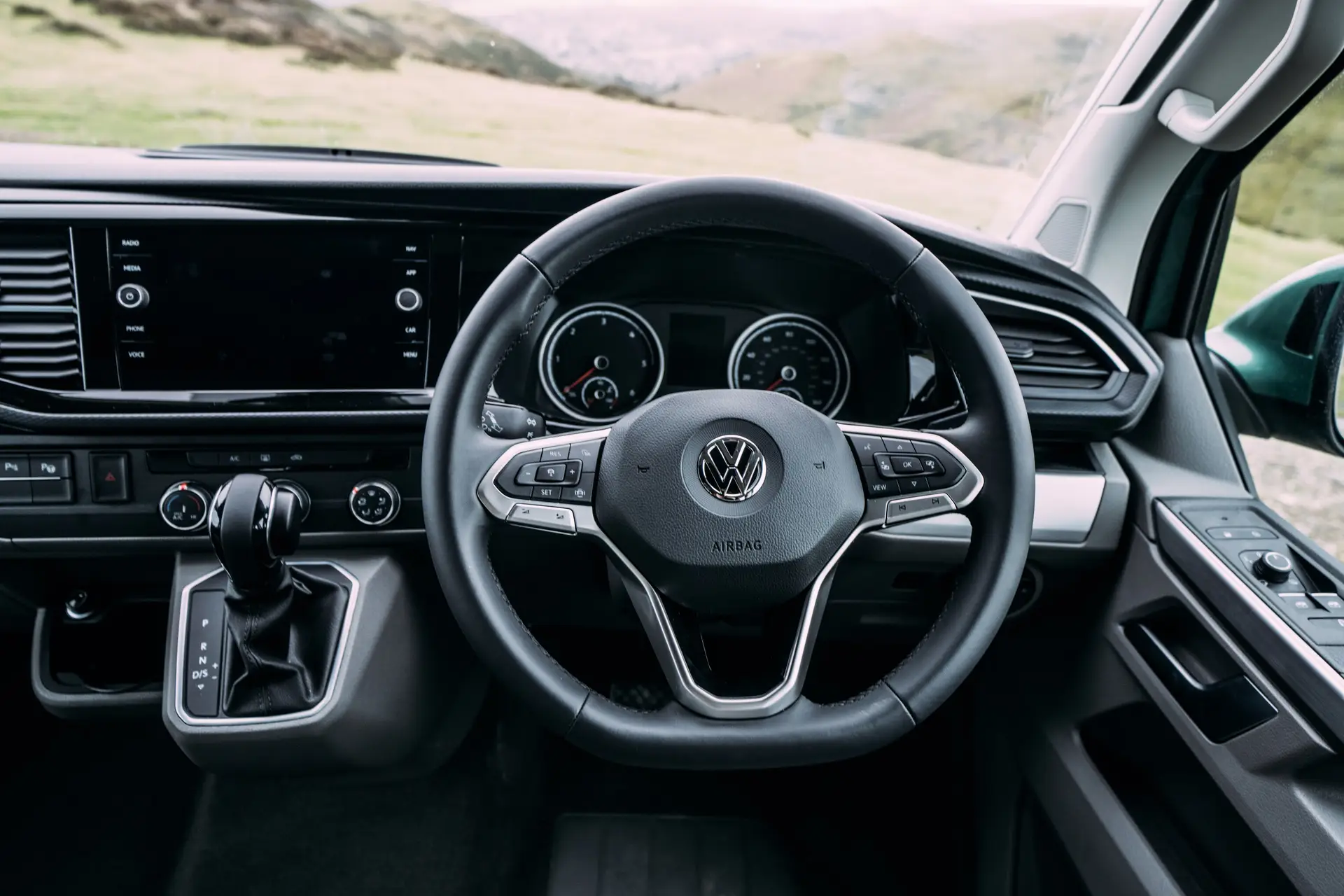 Volkswagen California T6.1 Review 2023: steering wheel
