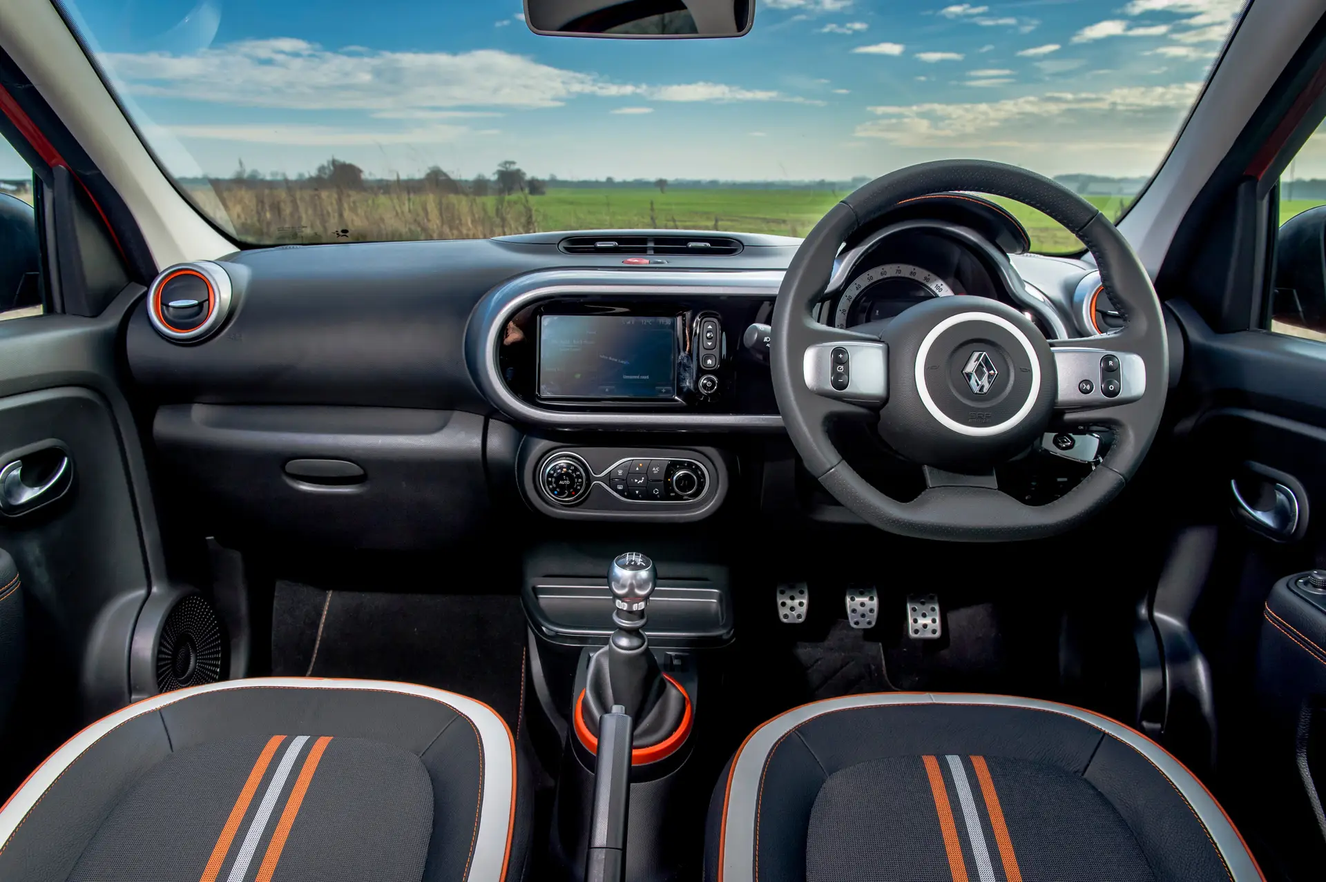 Renault Twingo (2014-2019) Review: interior close up photo of the Renault Twingo dashboard