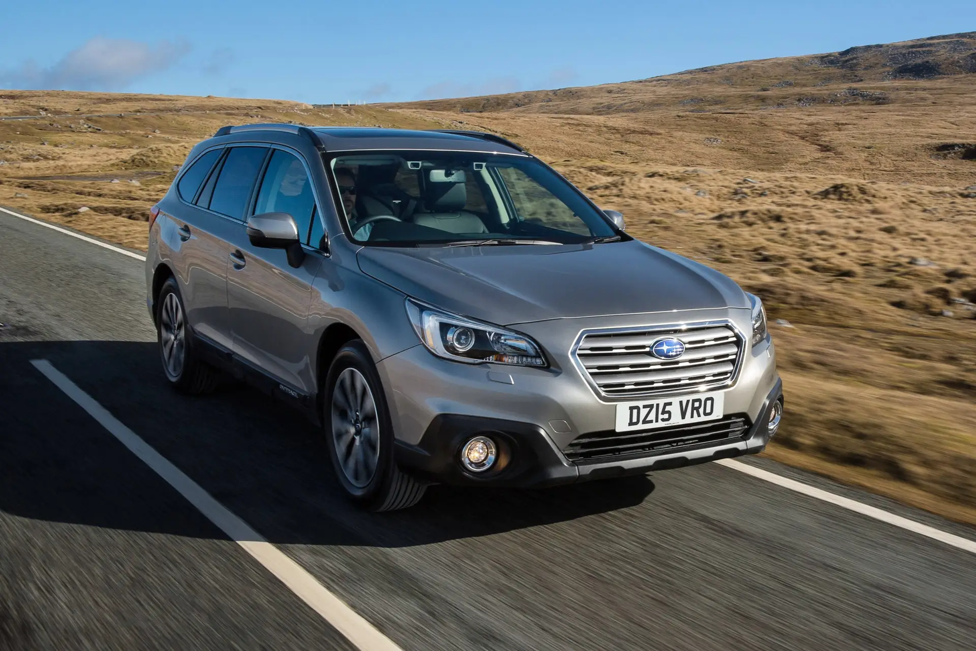 Subaru Outback Review 2023: Front View