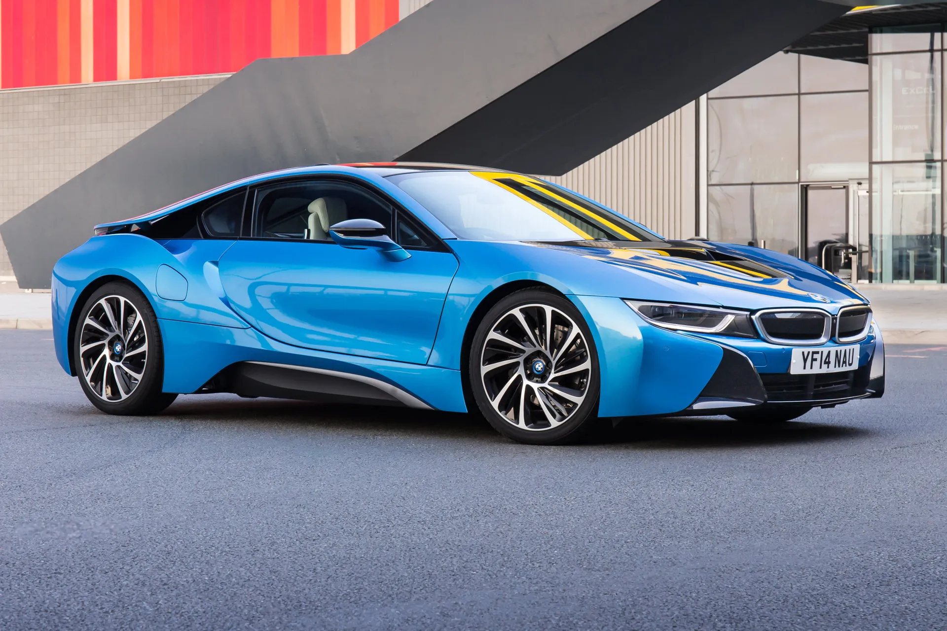 BMW i8