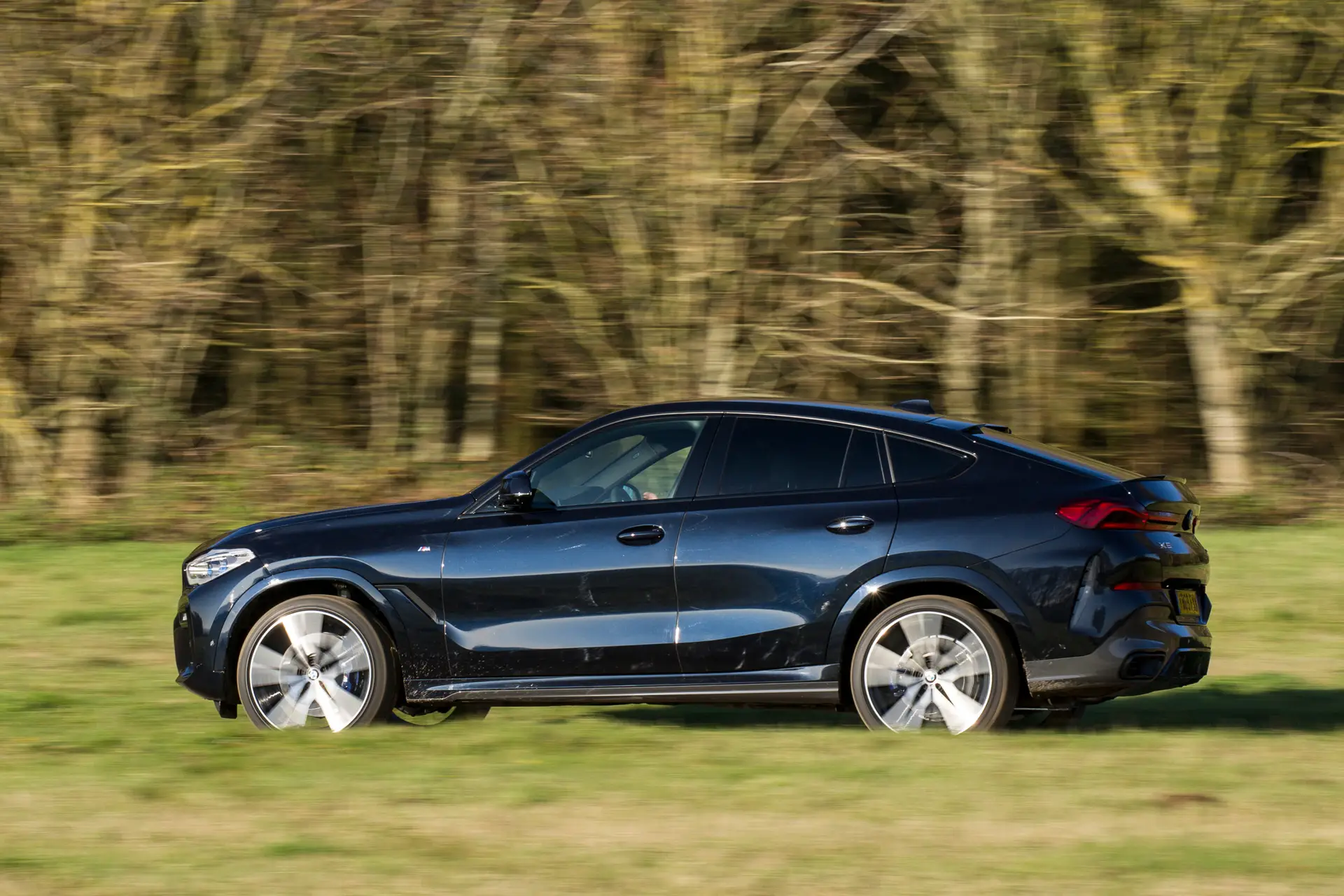 BMW X6 Review 2023 Side left