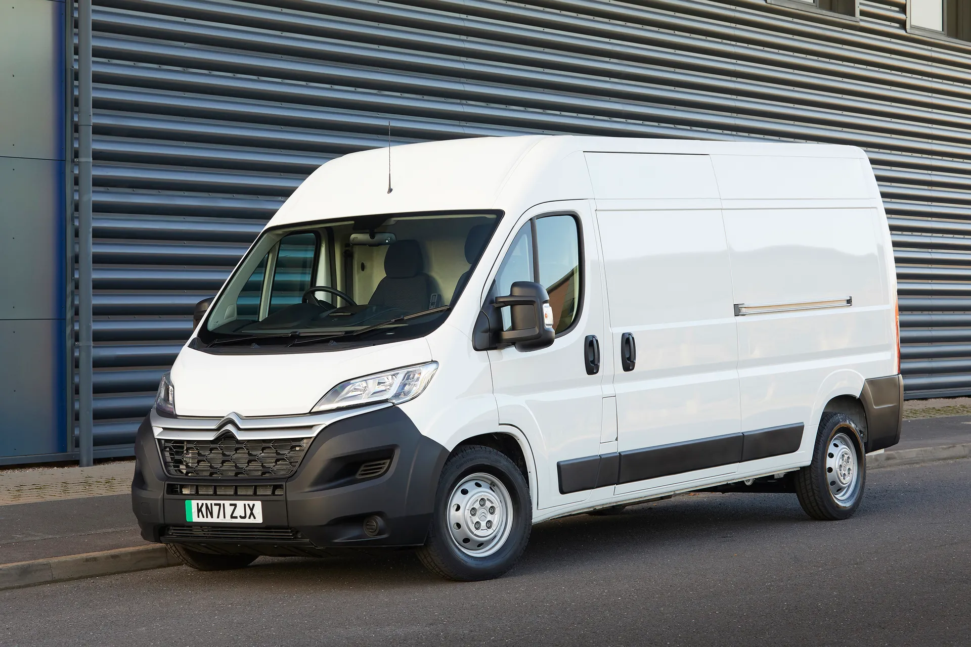 Citroen Relay Review: front view