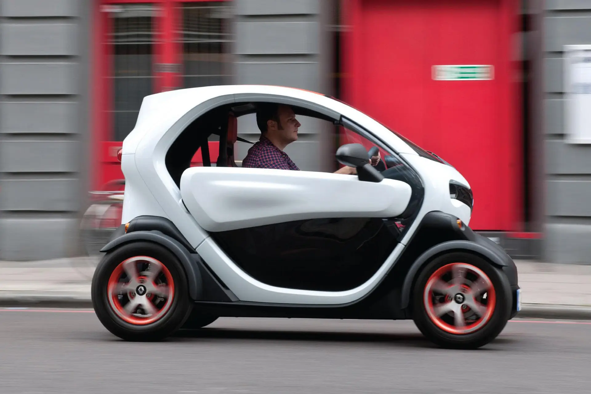 Renault Twizy Review 2023: driving