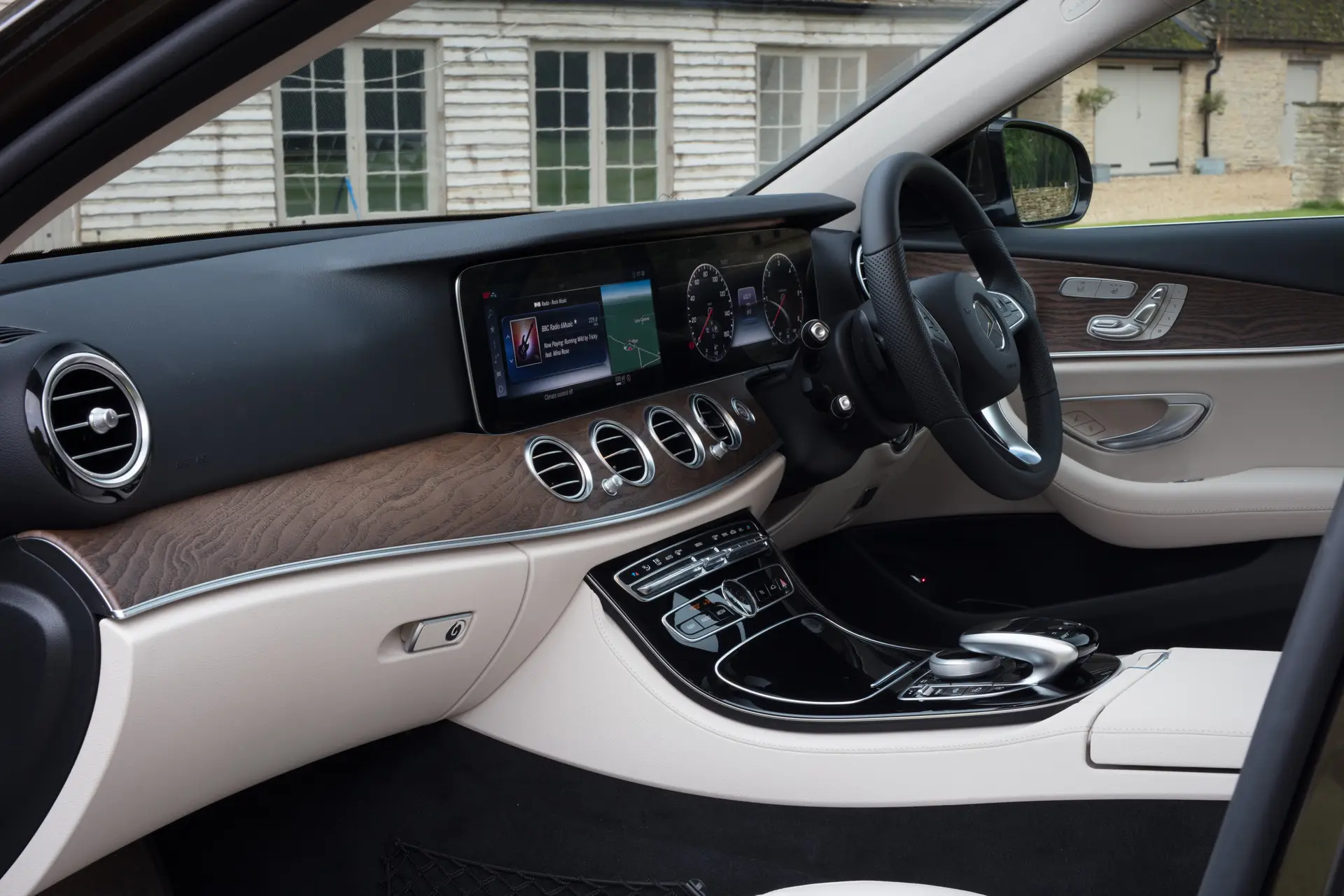 Mercedes-Benz E-Class All-Terrain Review 2023: front interior