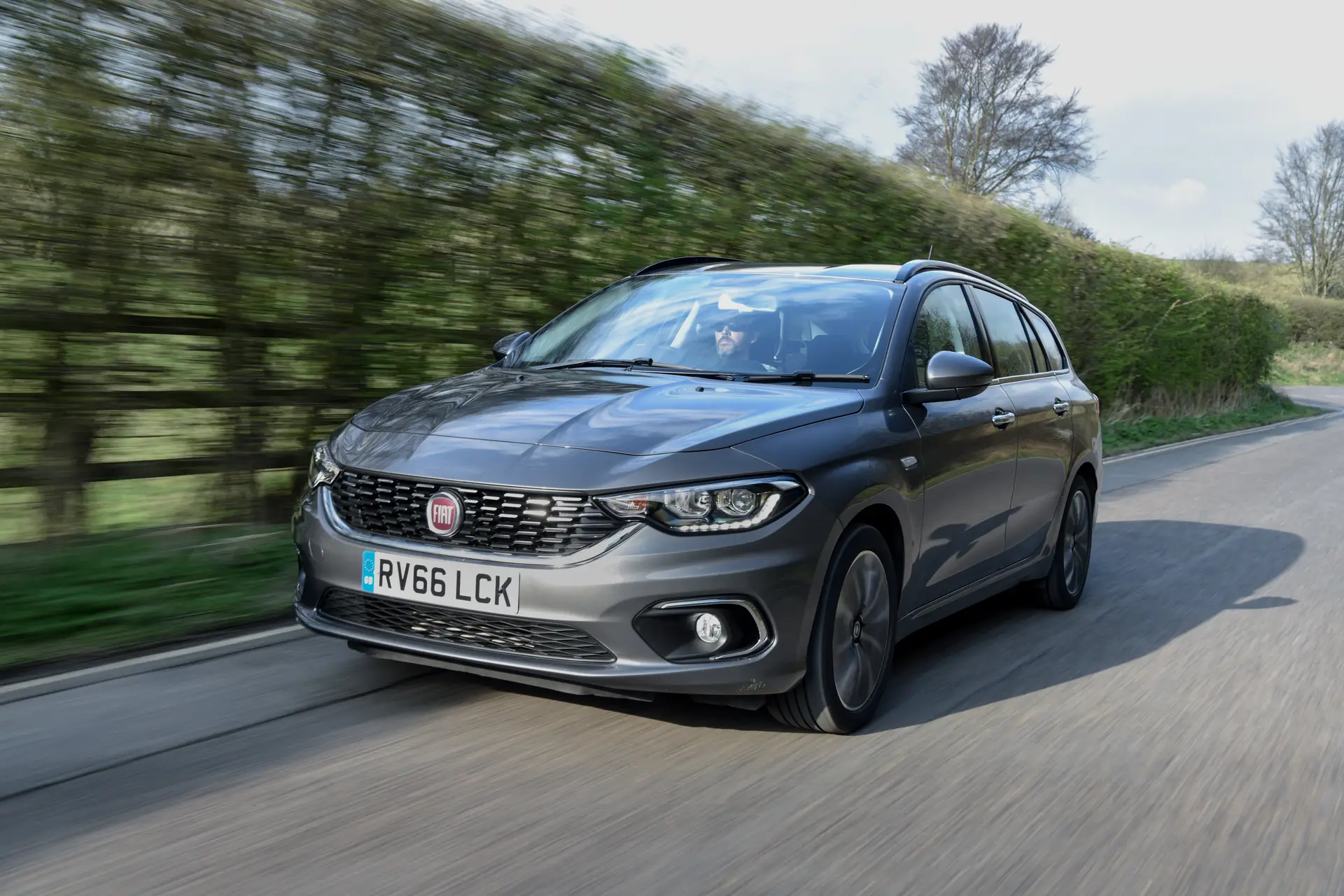 Fiat Tipo Station Wagon (2016-2021) Review: SW driving