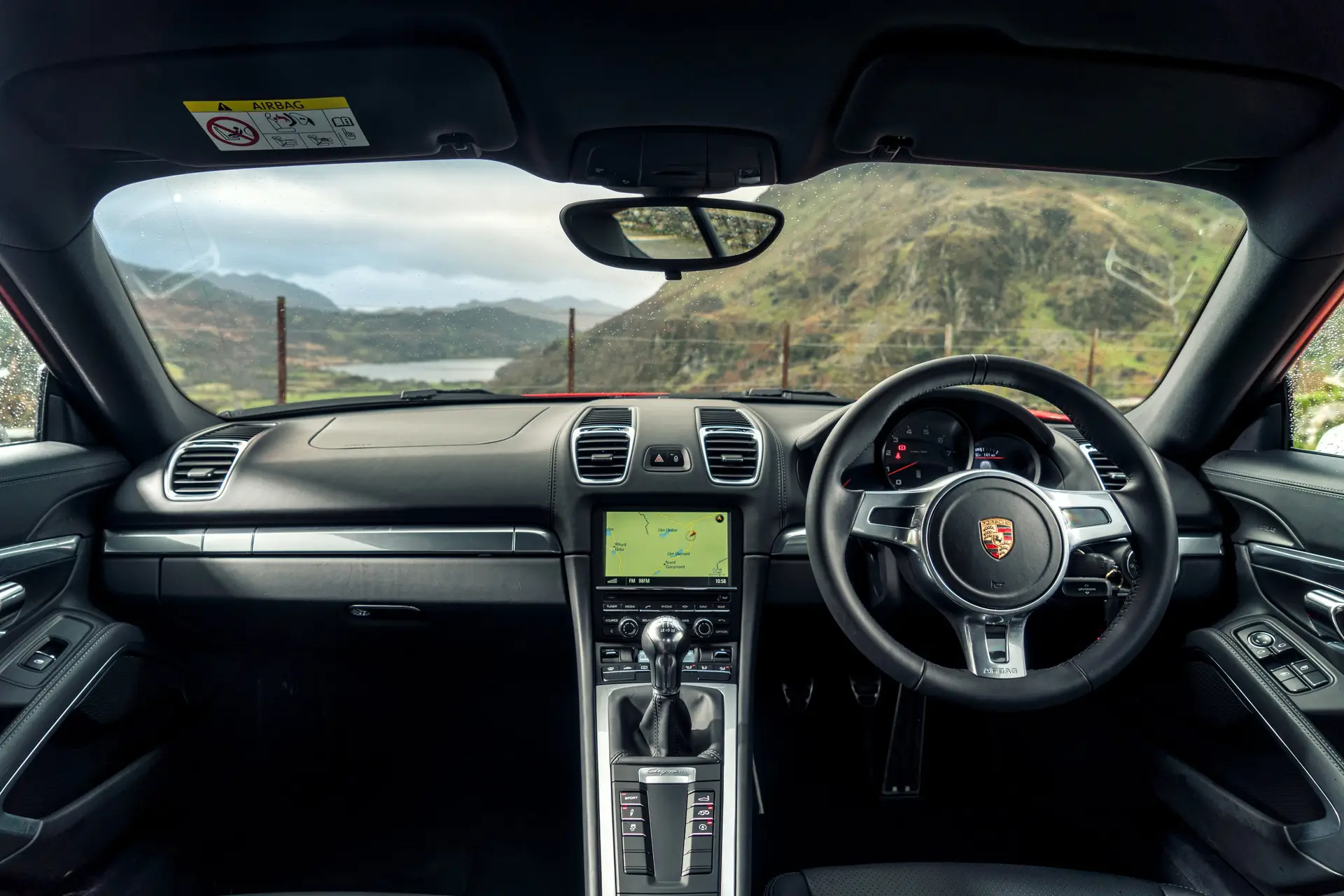 Used Porsche Cayman (2013-2016) Review interior
