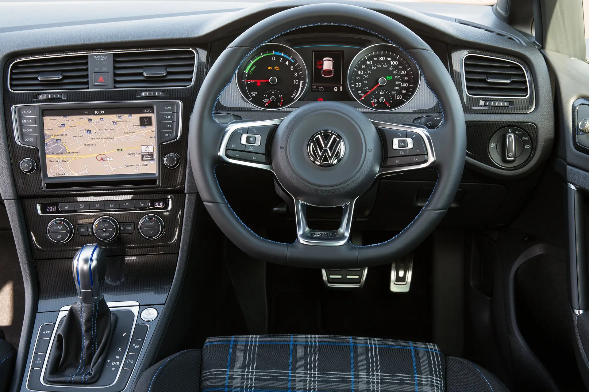 Volkswagen Golf GTE (2015-2020) Review: interior close up photo of the Volkswagen Golf GTE dashboard