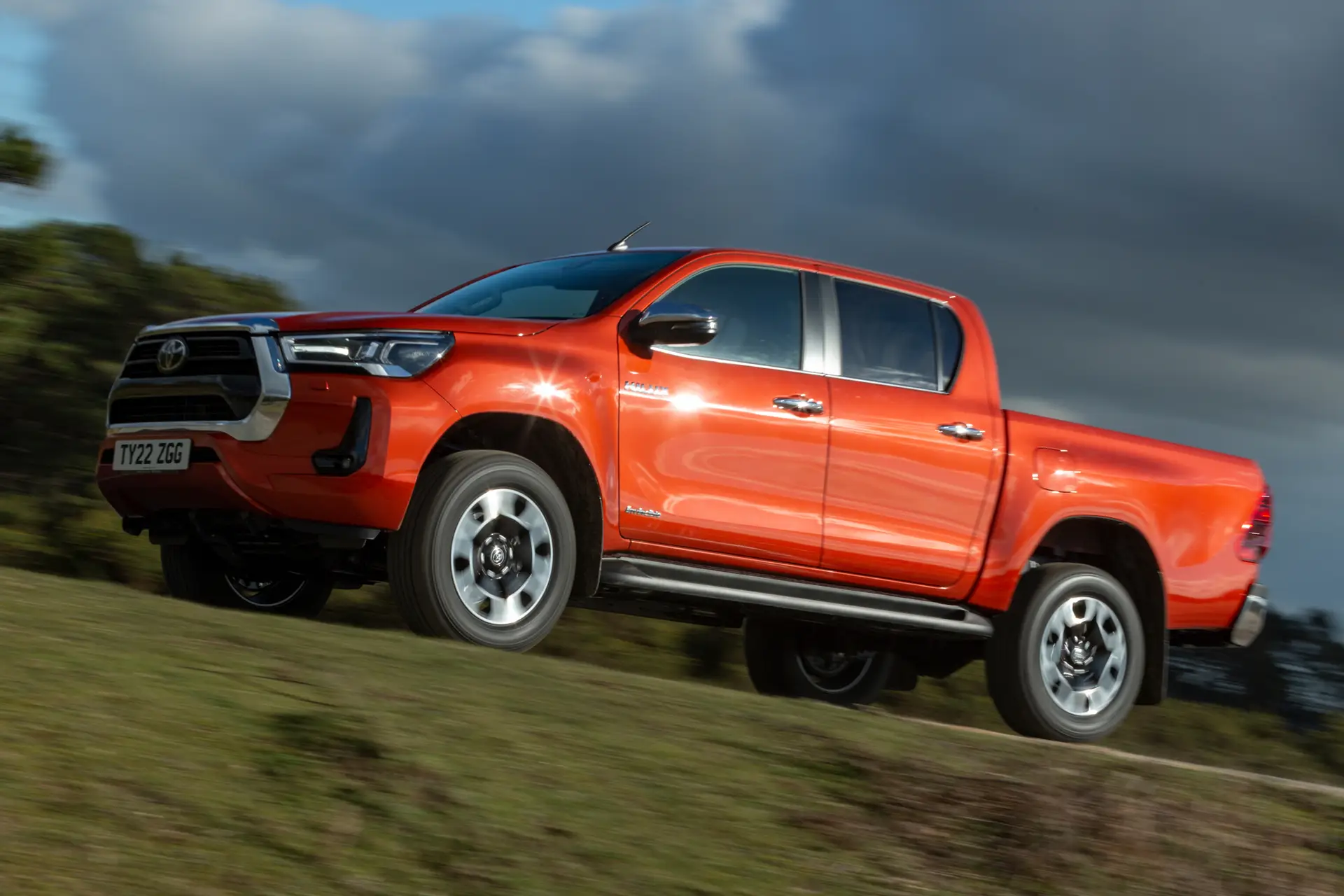 Toyota Hilux Review: driving