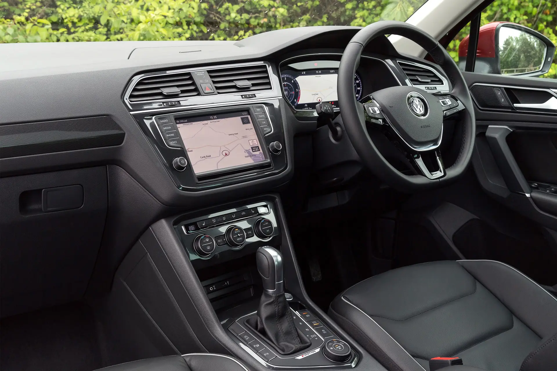 Volkswagen Tiguan (2016-2023) Review: interior dashboard infotainment