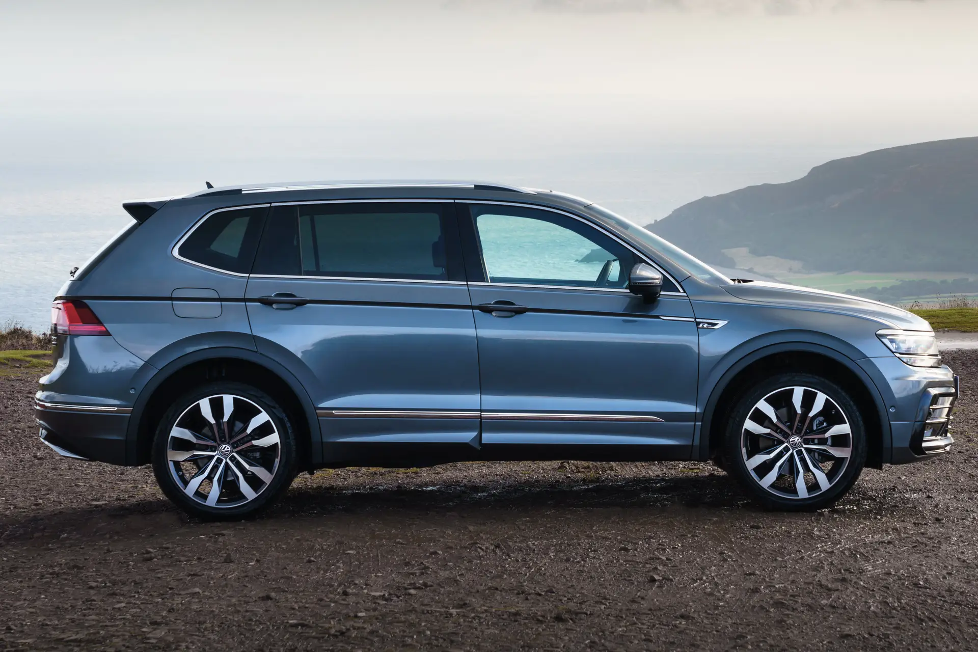 Volkswagen Tiguan Allspace Review 2023: Right Side View