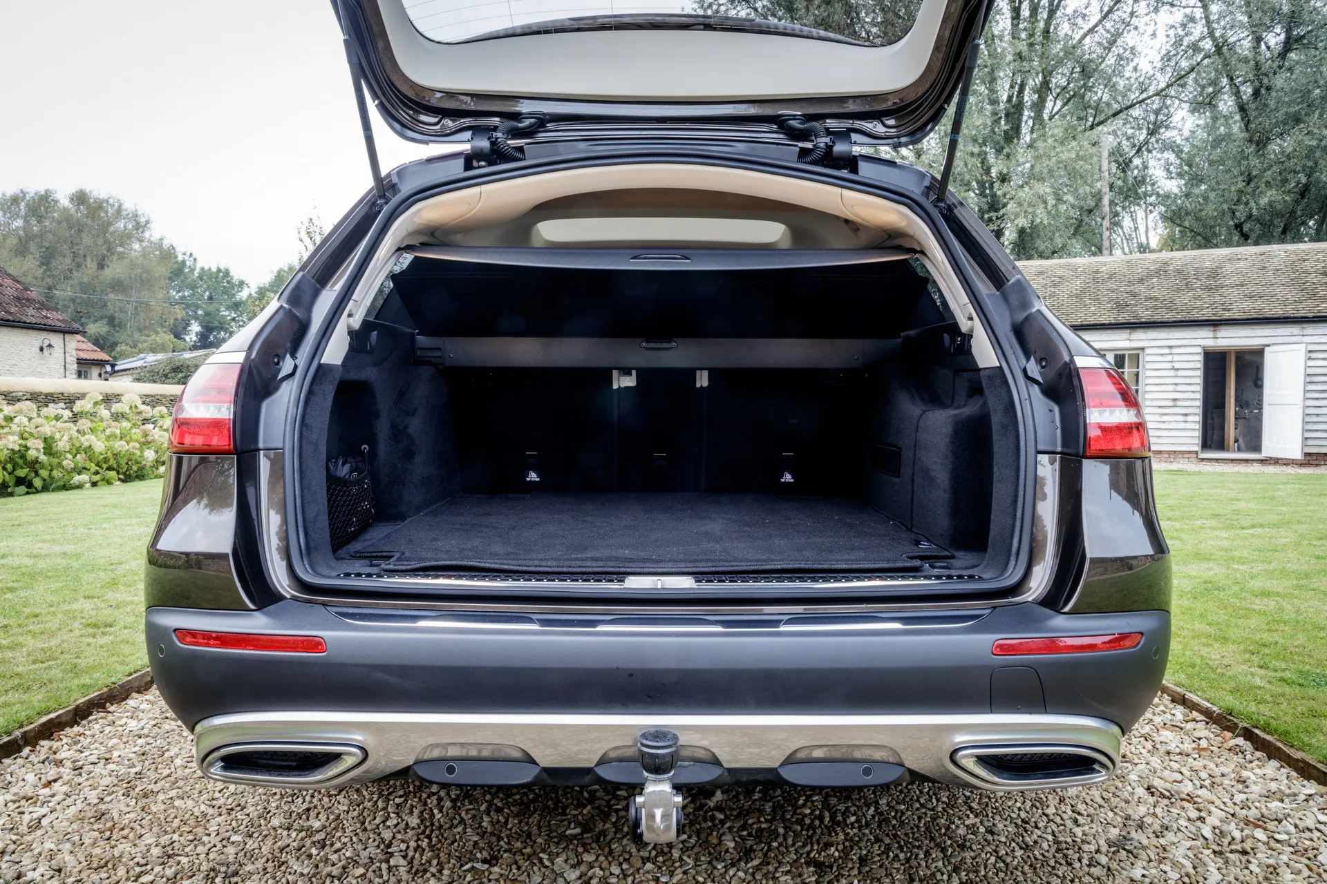 Mercedes-Benz E-Class All-Terrain Review 2023: bootspace