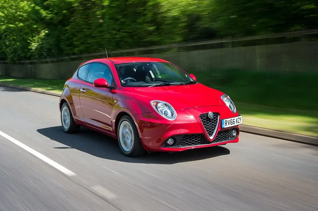 Alfa Romeo MiTo Review: Driving Front