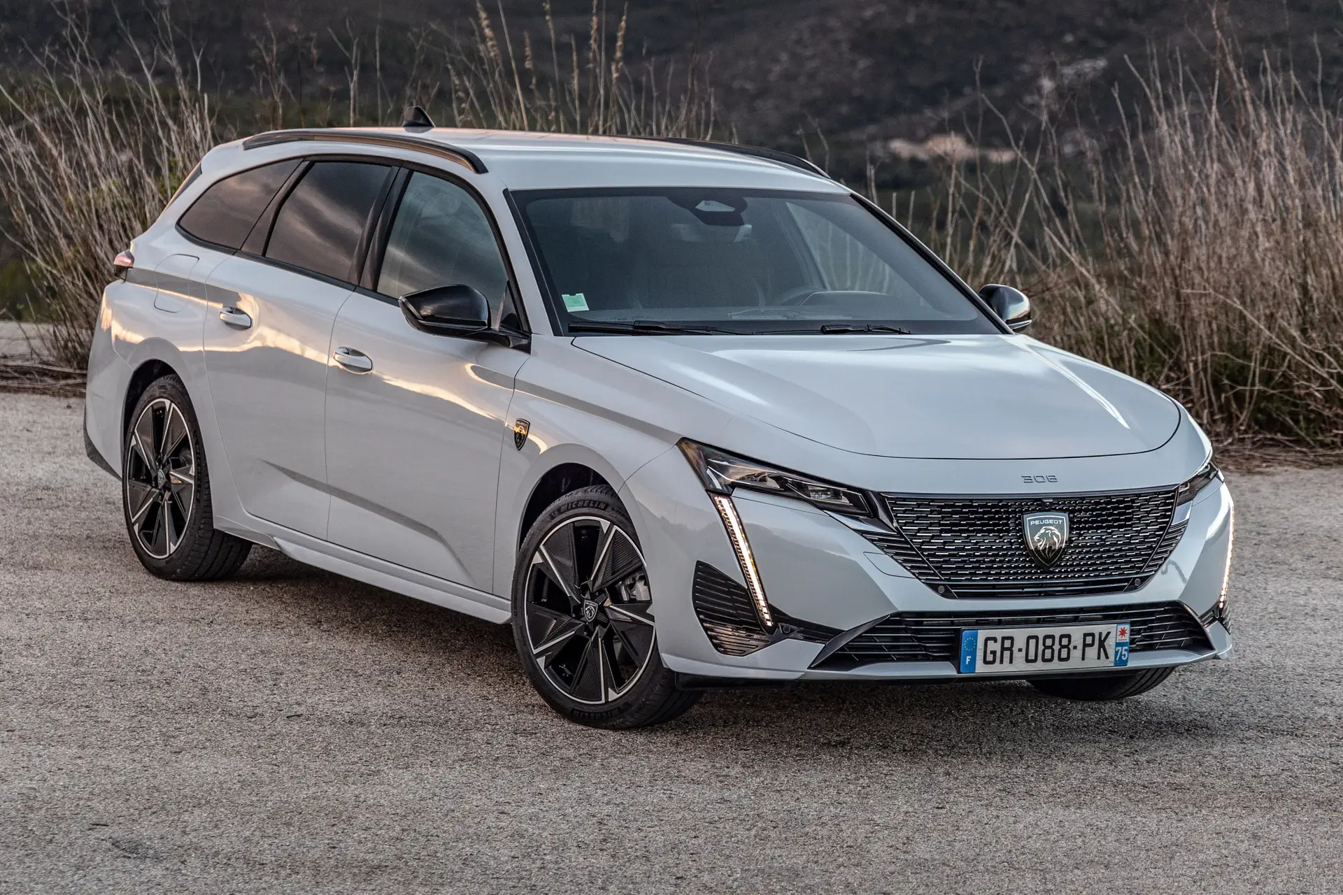 Peugeot e-308 SW Review 2024: front static