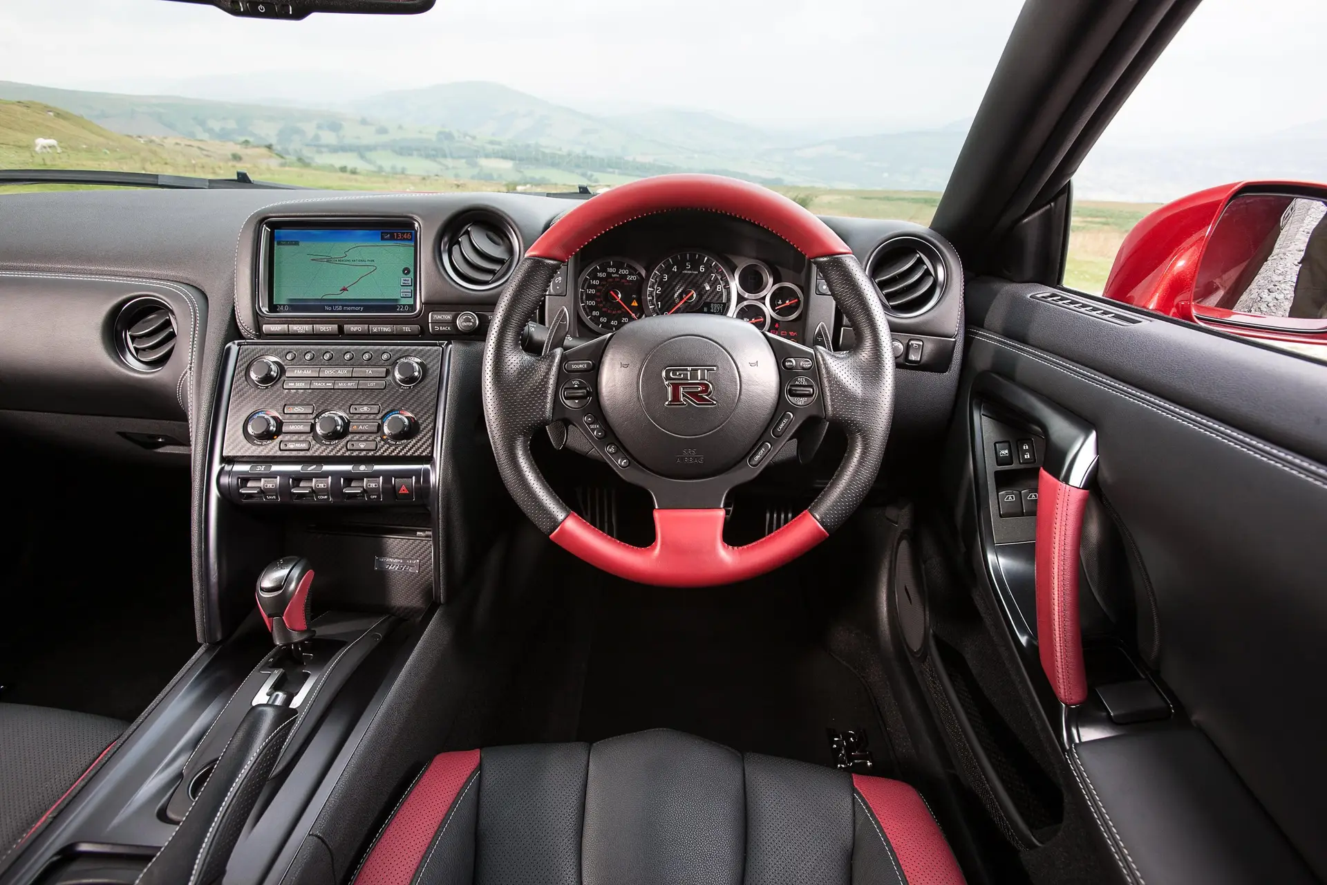 Nissan GT-R  steering wheel