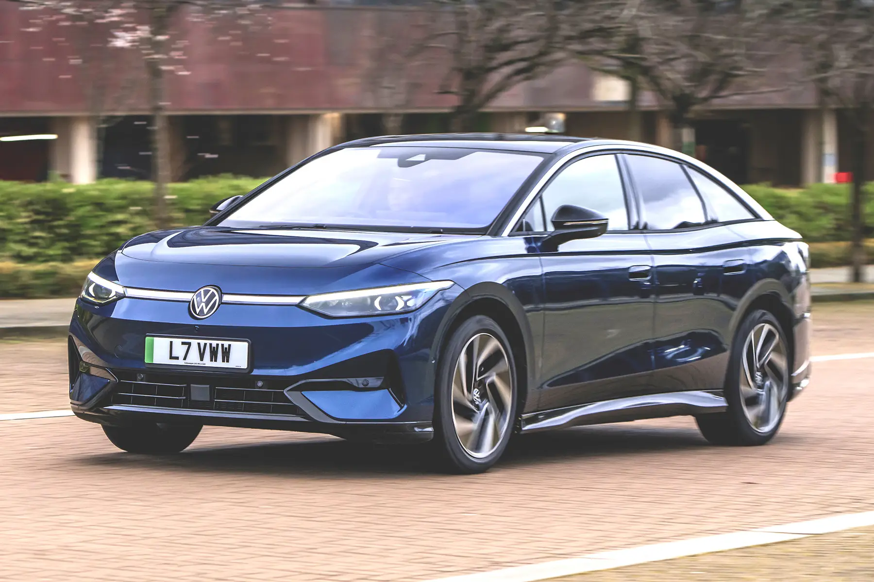 Volkswagen ID.7 Review 2024: front dynamic