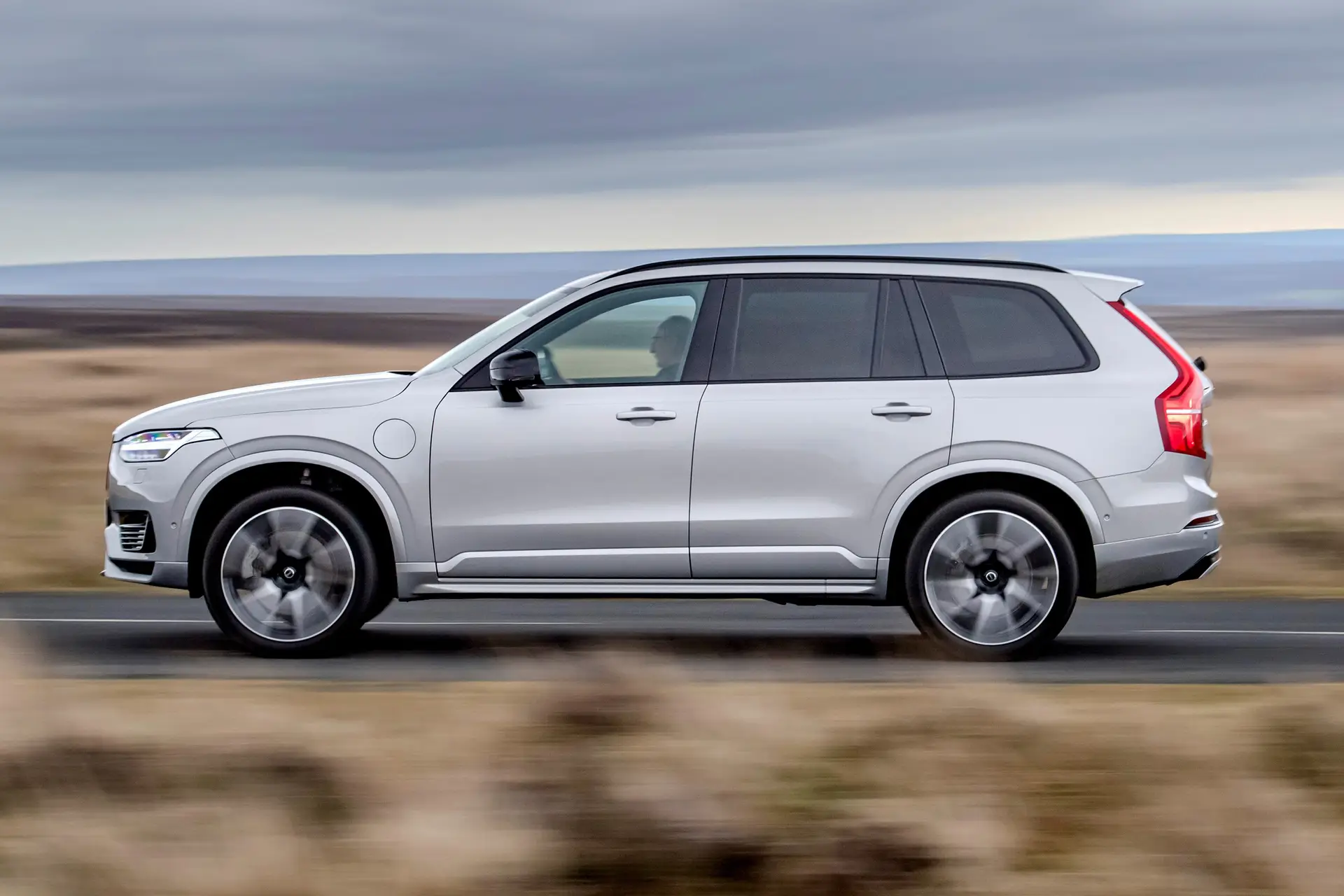 Volvo XC90 Review 2024: driving dynamic side profile