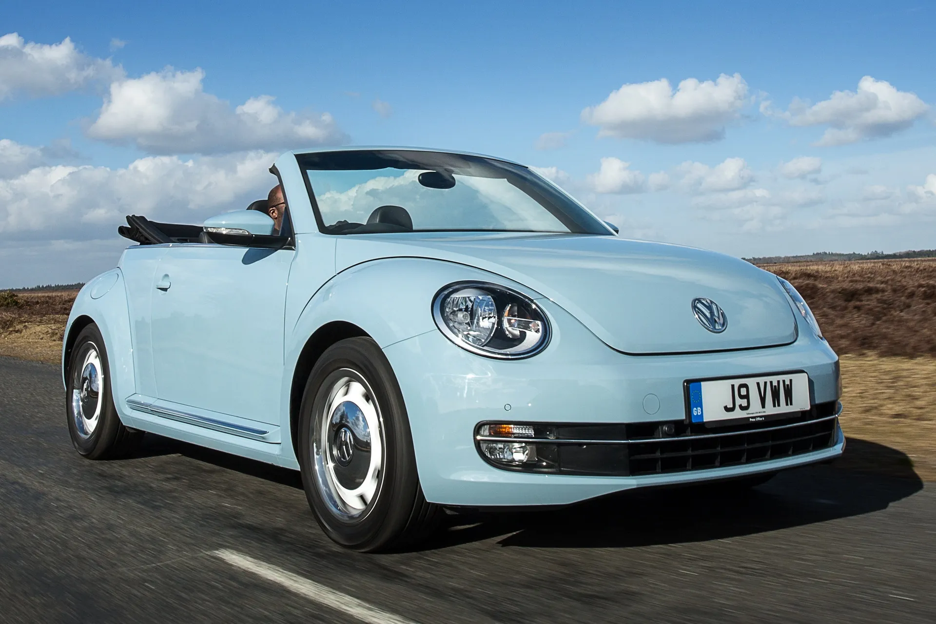 Volkswagen Beetle Cabriolet (2013-2019) Review: Front Side View
