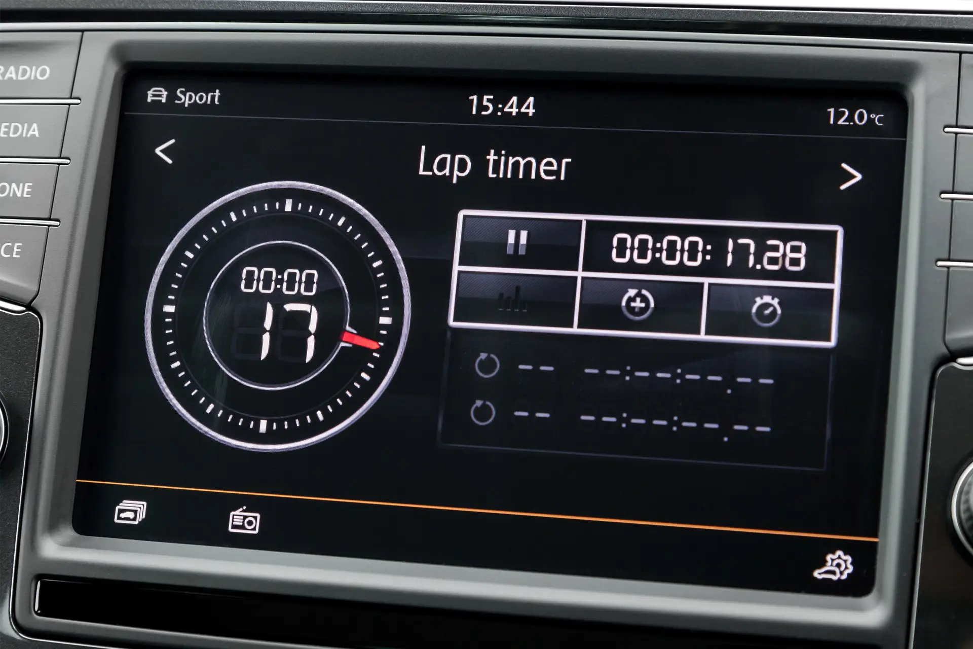 Volkswagen Tiguan (2016-2023) Review: lap timer