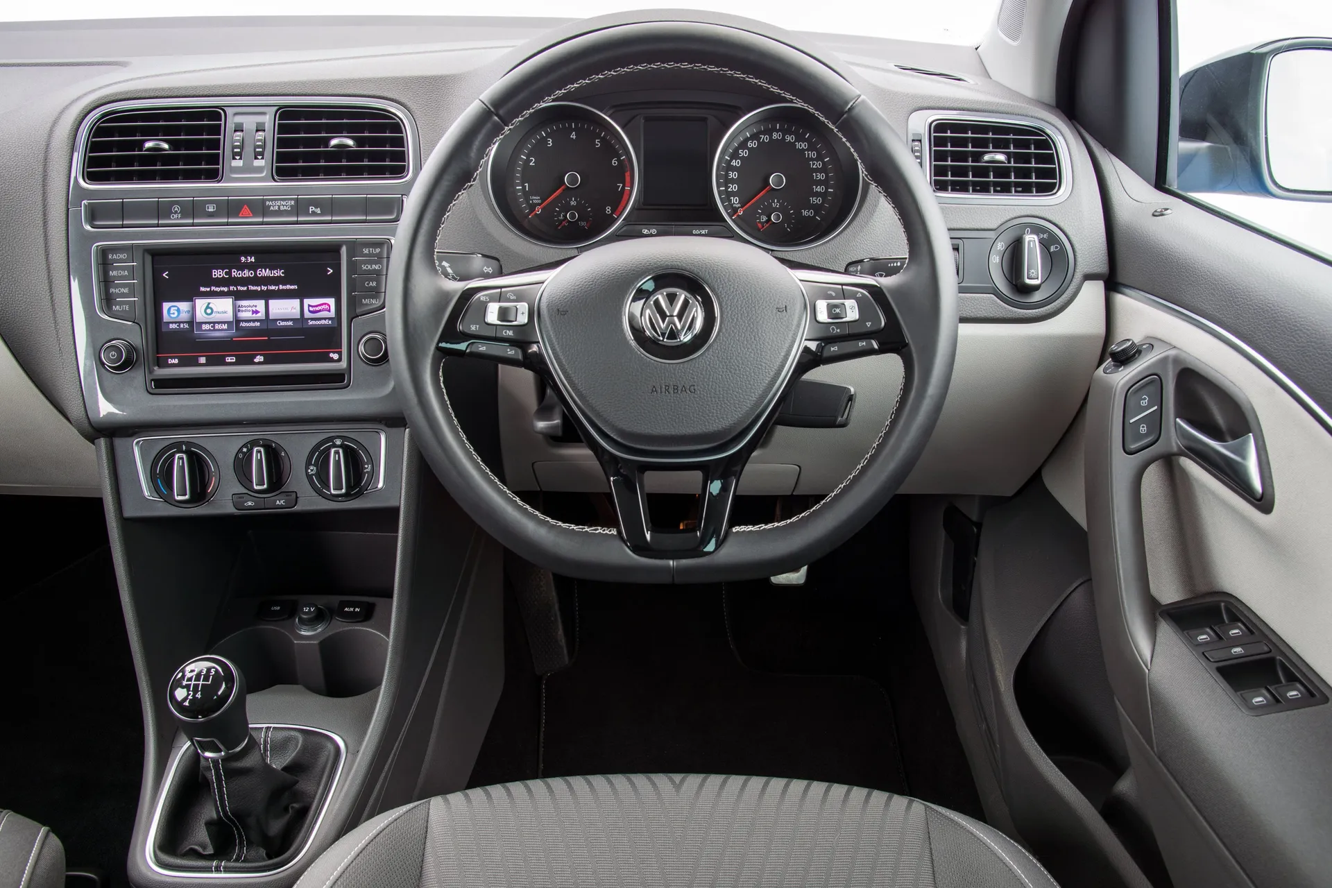 Volkswagen Polo (2009-2017) Review: interior close up photo of the Volkswagen Polo dashboard