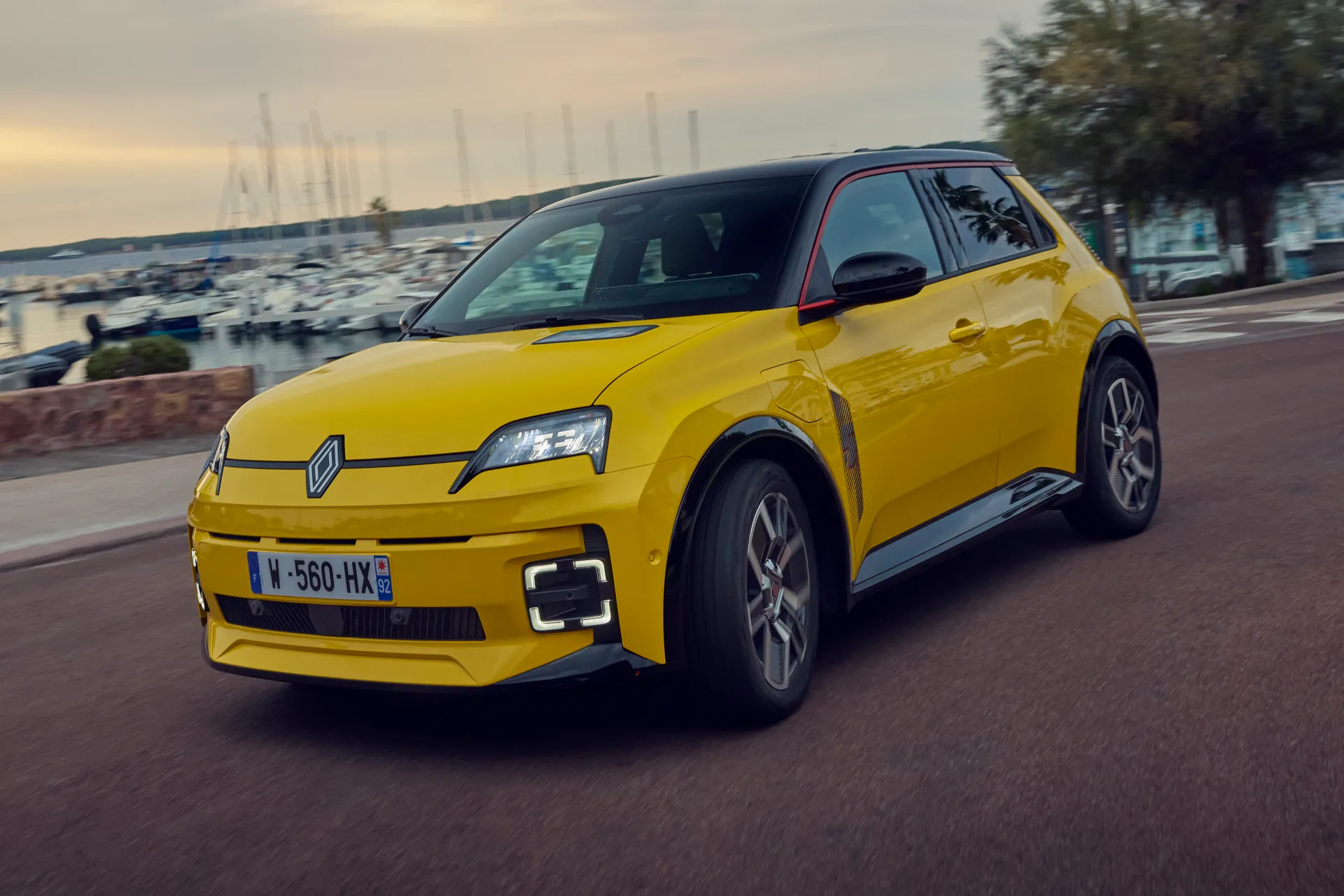 Renault 5 Review: driving dynamic