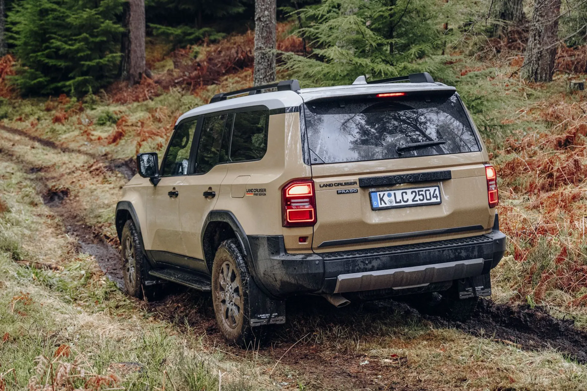 Toyota Land Cruiser Review: off-road driving dynamic