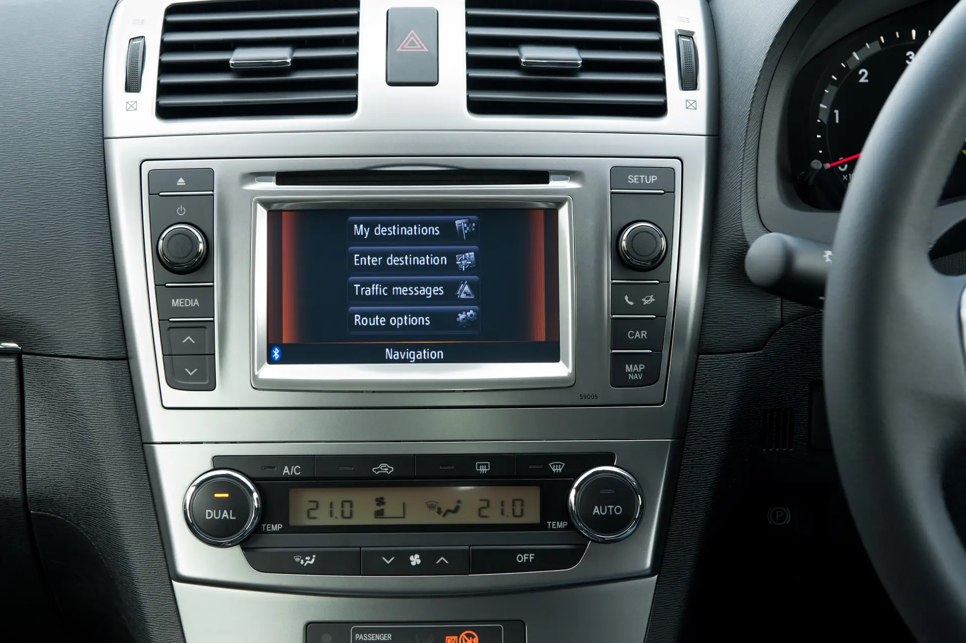 Toyota Avensis Electric Infotainment
