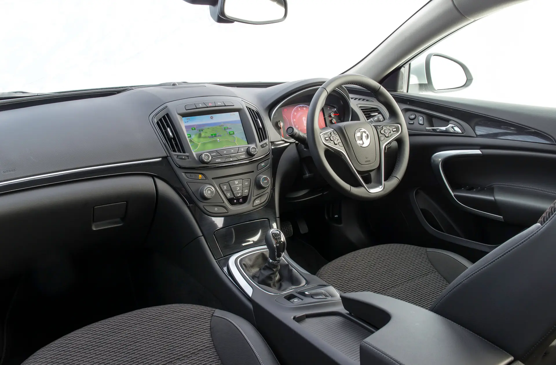 Used Vauxhall Insignia (2008-2017) Review Front Interior