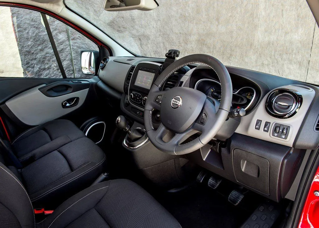 Nissan NV300 (2016-2021) Review: front interior