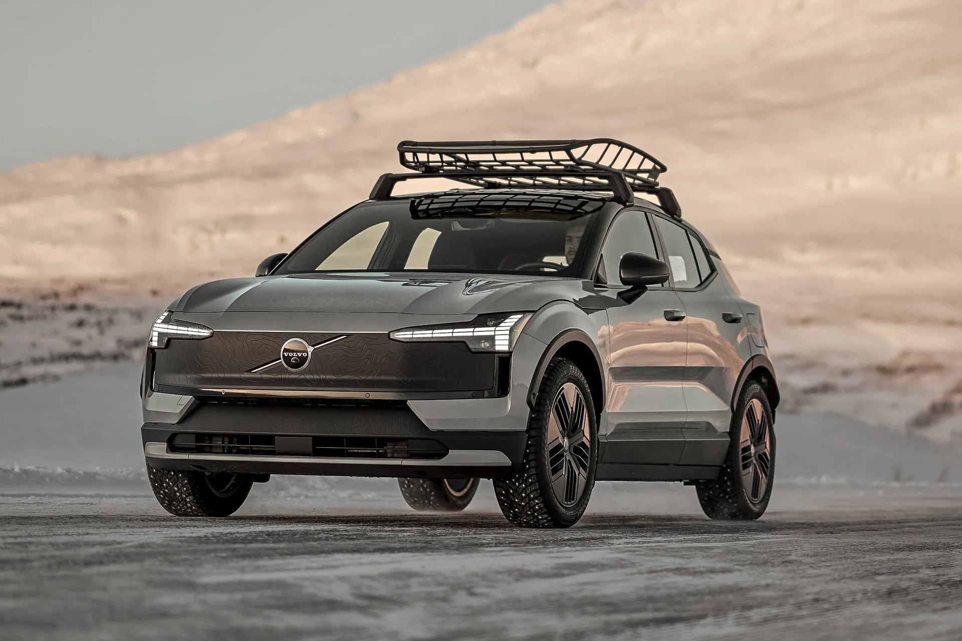 Volvo EX30 Cross Country Review: Driving Dynamic