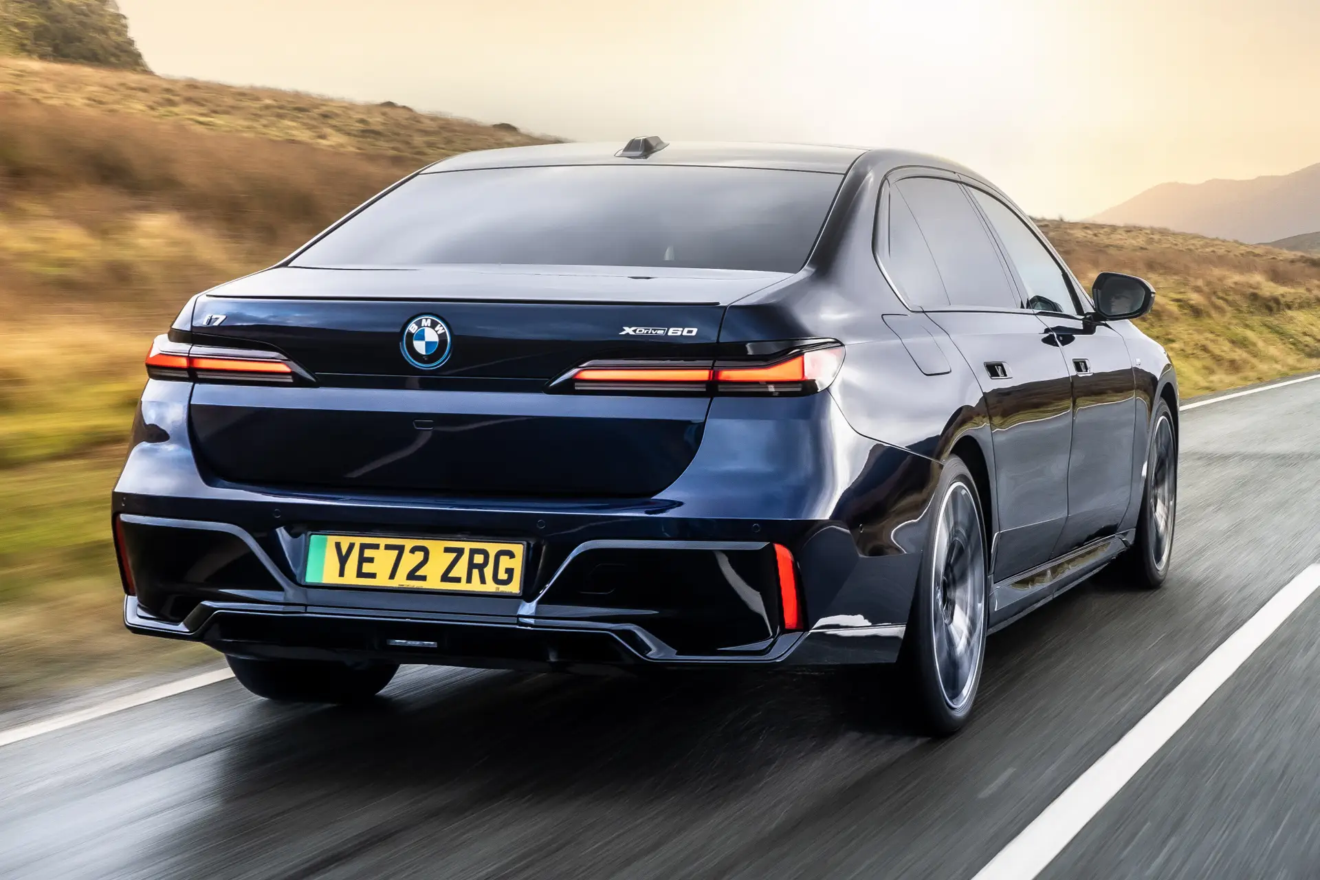 BMW i7 Review 2024: Dynamic driving